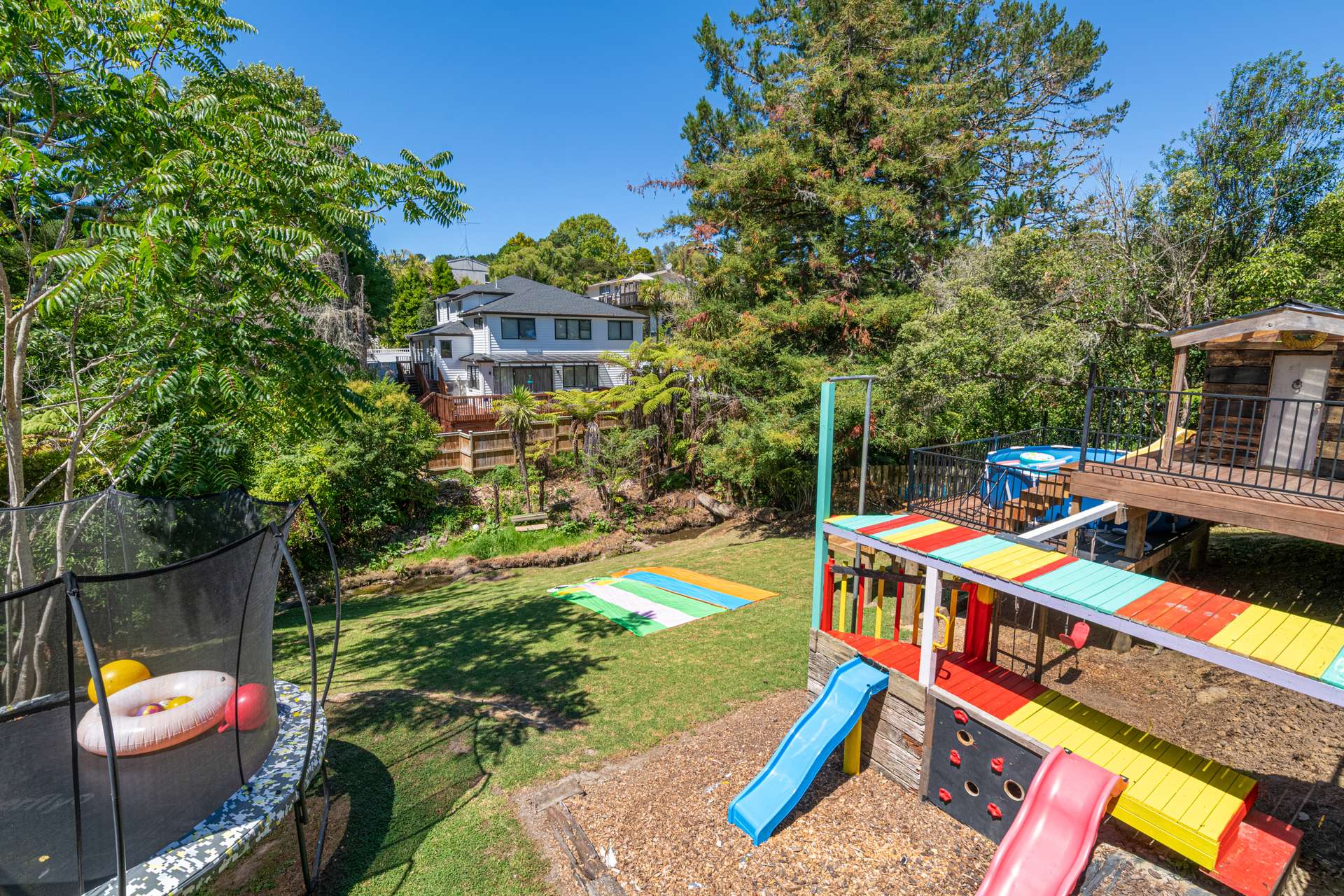 12 Airey Place photo 9