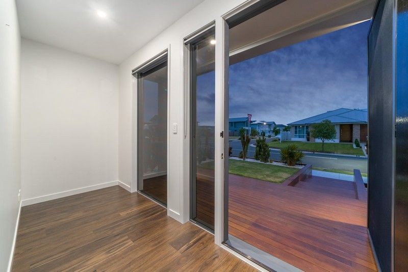 10 Cerulean Street, Newport, QLD 4020