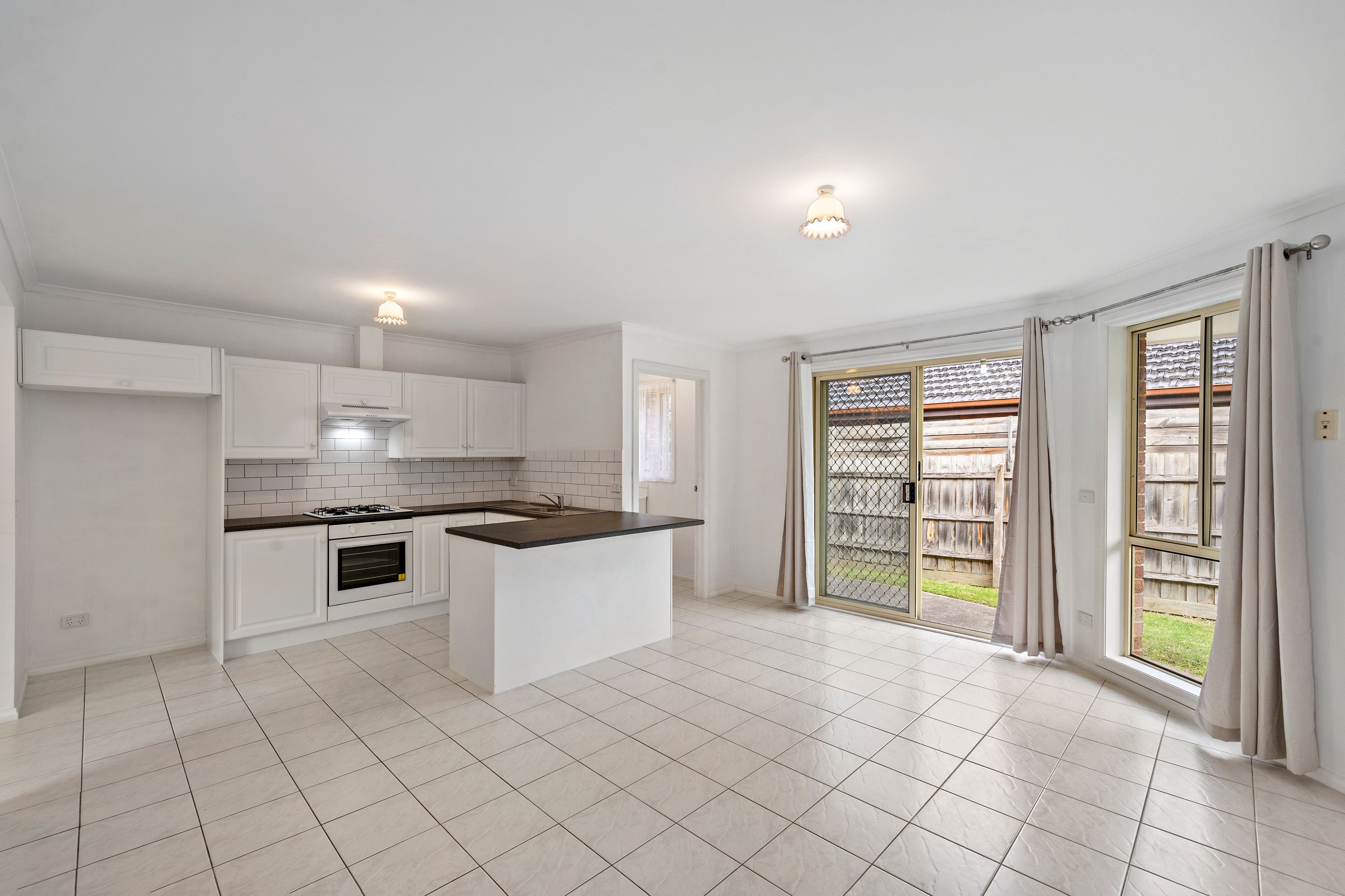 1/16 Rosedale Crescent, Ringwood East, VIC 3135