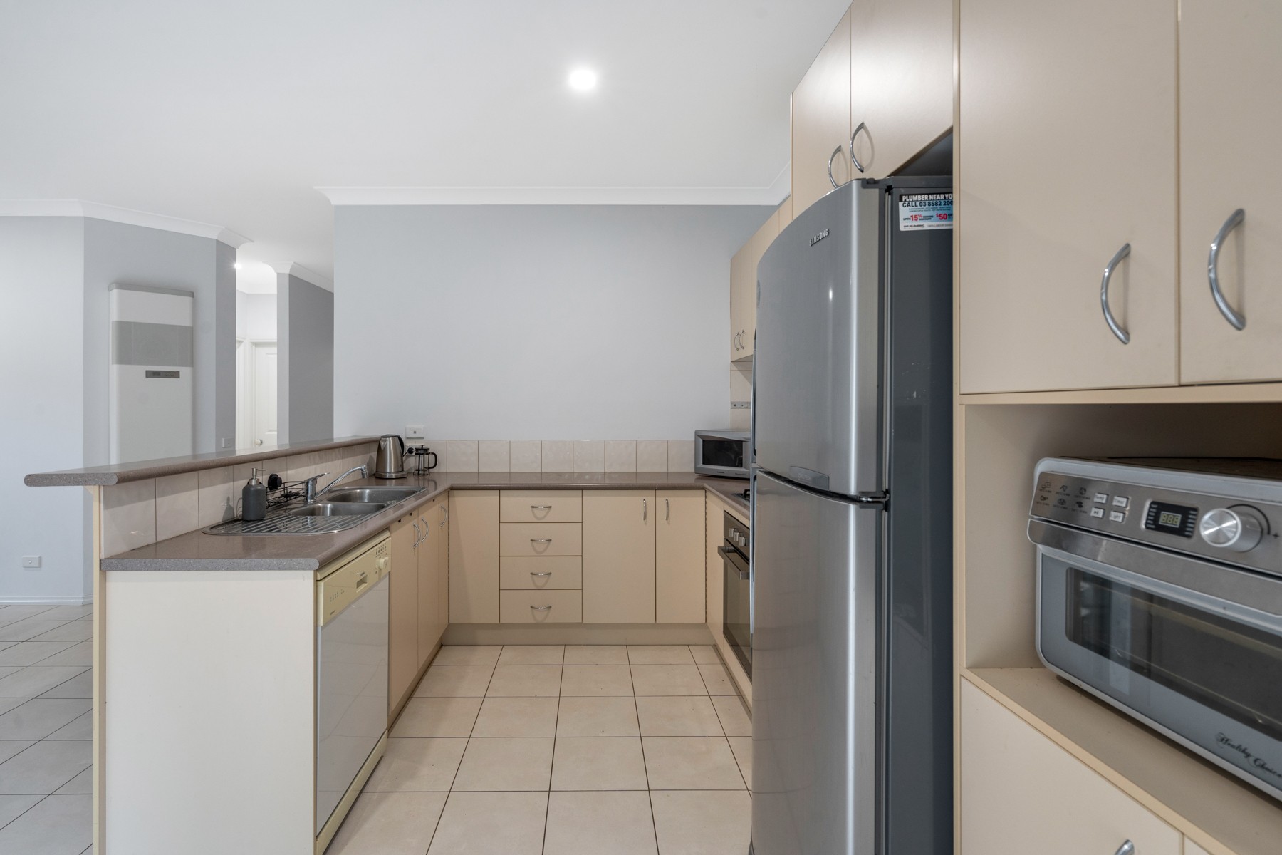 17 Gippsland Way, Craigieburn, VIC 3064