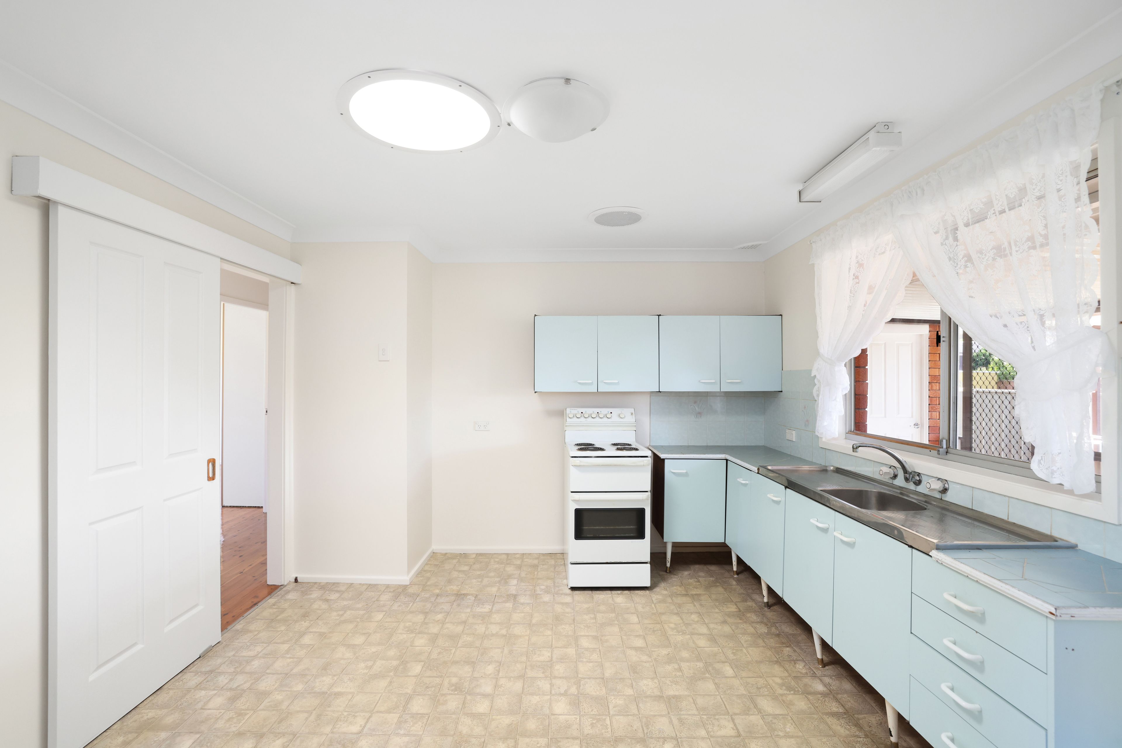 16 Richmond Crescent, Campbelltown, NSW 2560