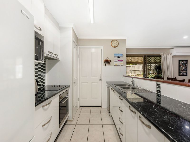 11 Comona Court, Wulkuraka, QLD 4305