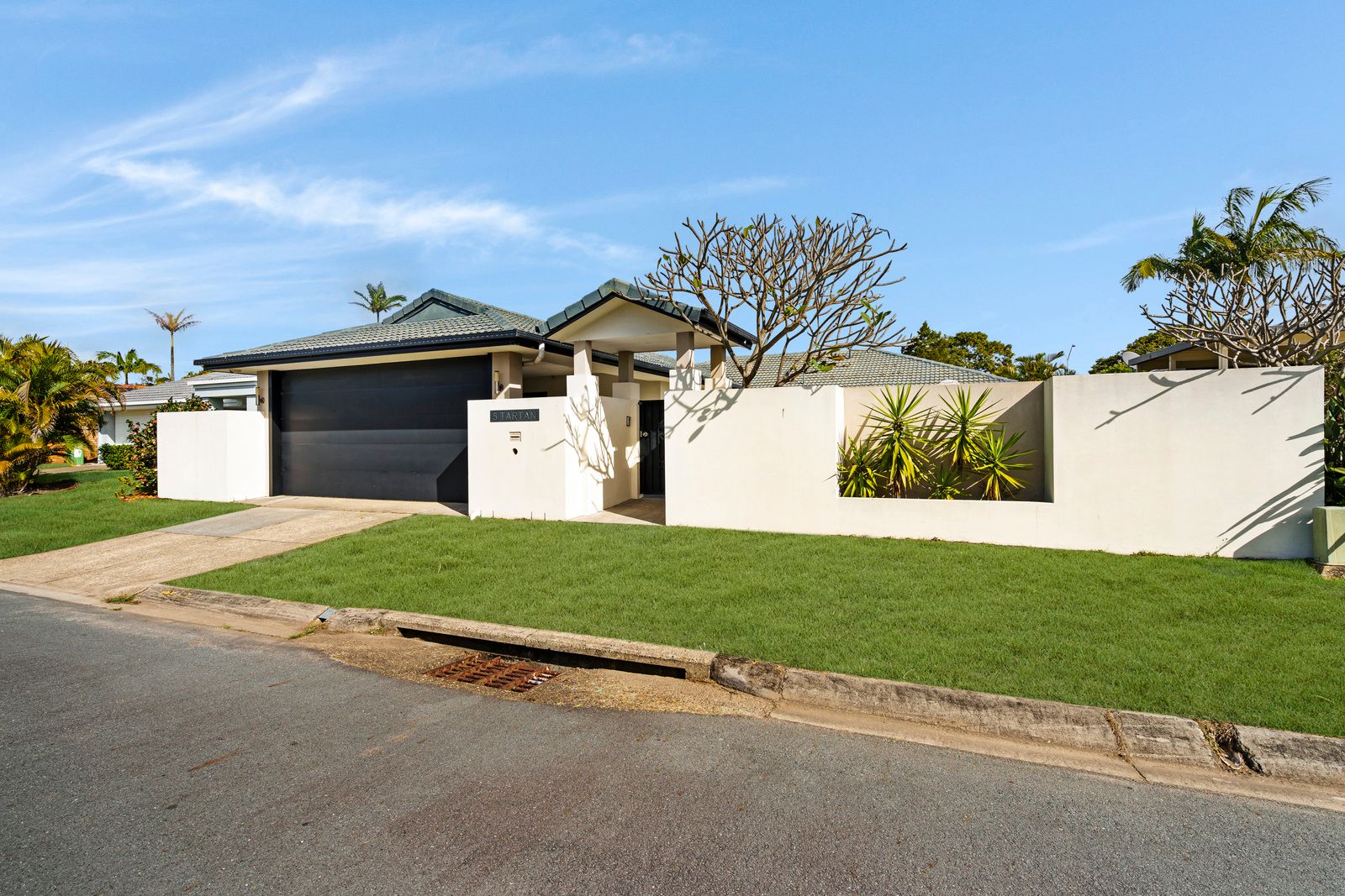 5 Tartan Court, Mermaid Waters, QLD 4218