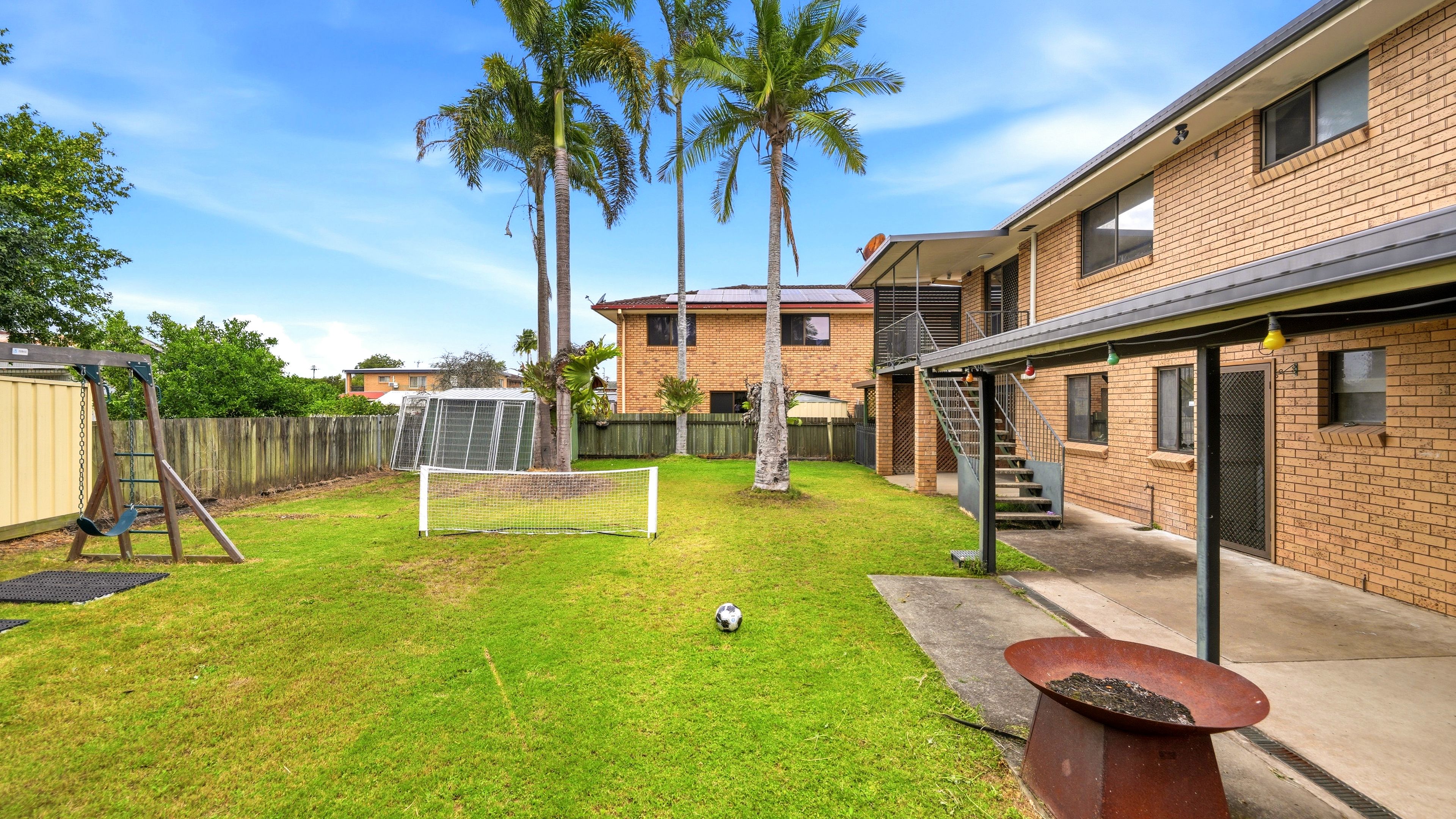 14 Gosford Close — photo 23 of 27