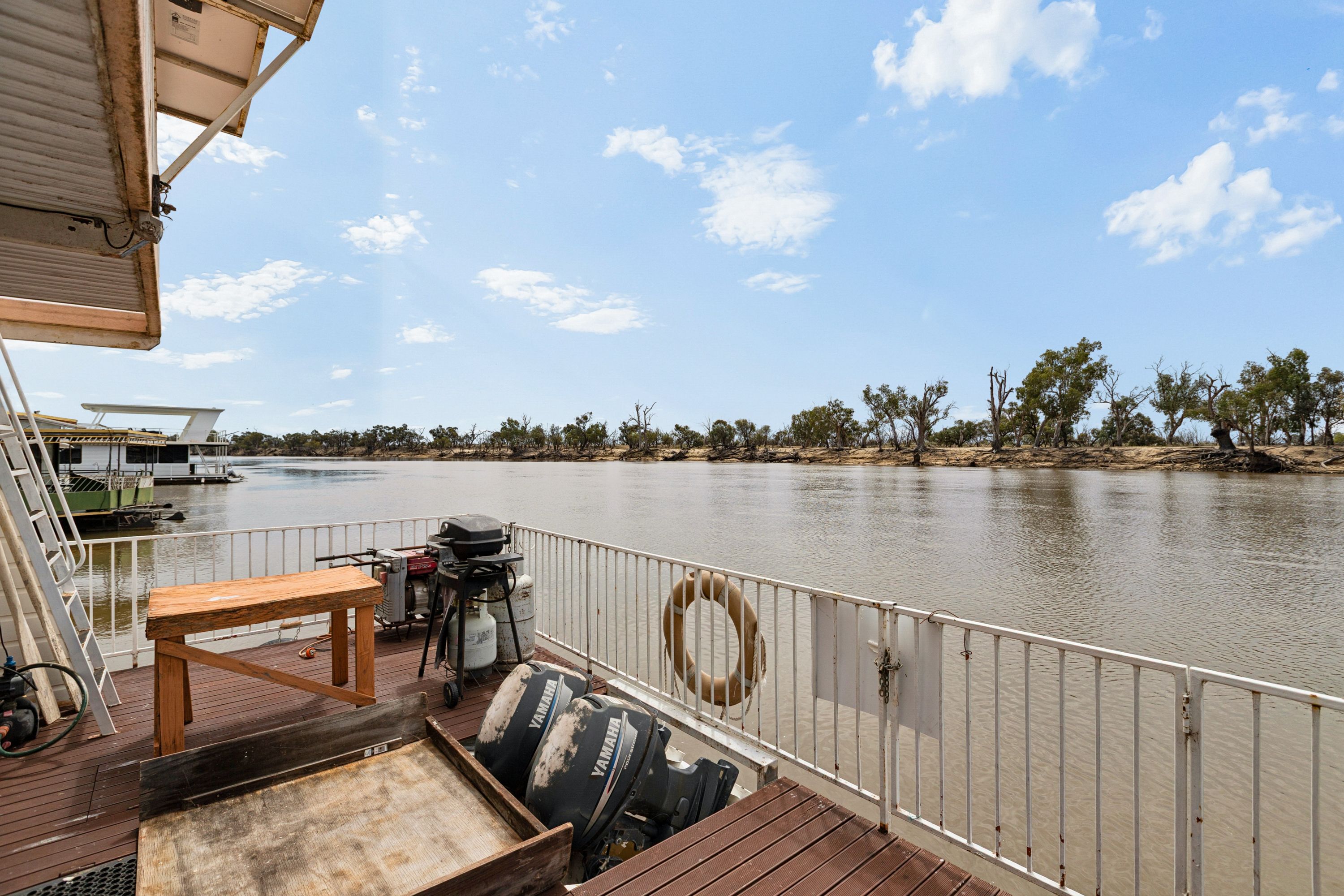 0 "The Bardy" Houseboat — photo 21 of 30