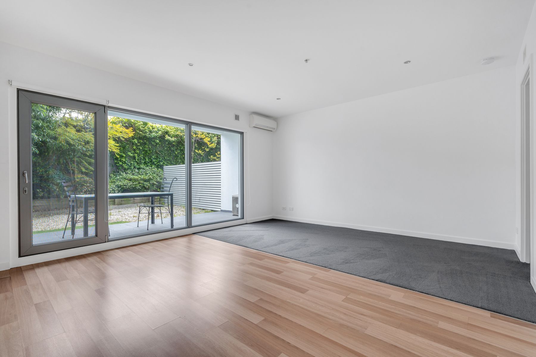 3/777 Bell Street — photo 4 of 12