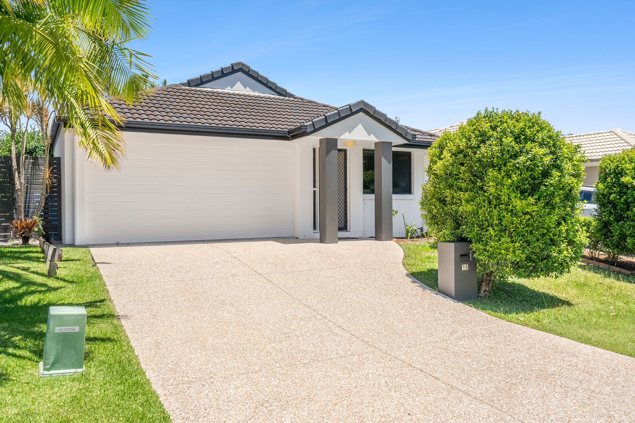 15 Andrew Avenue, Little Mountain QLD 4551