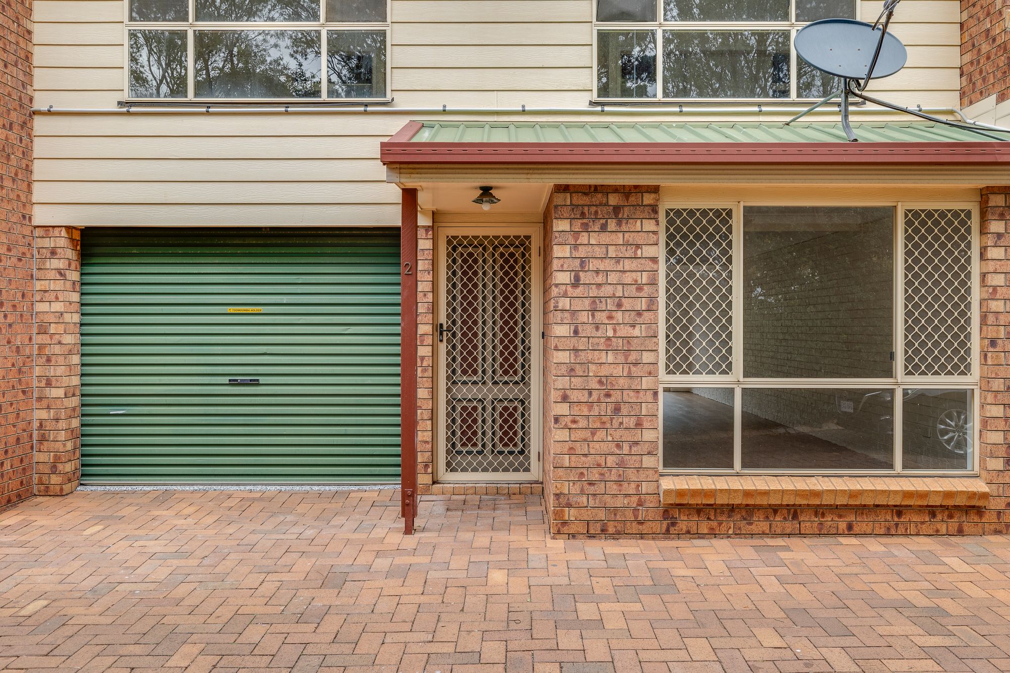 2/355 Tor Street, Wilsonton, QLD 4350