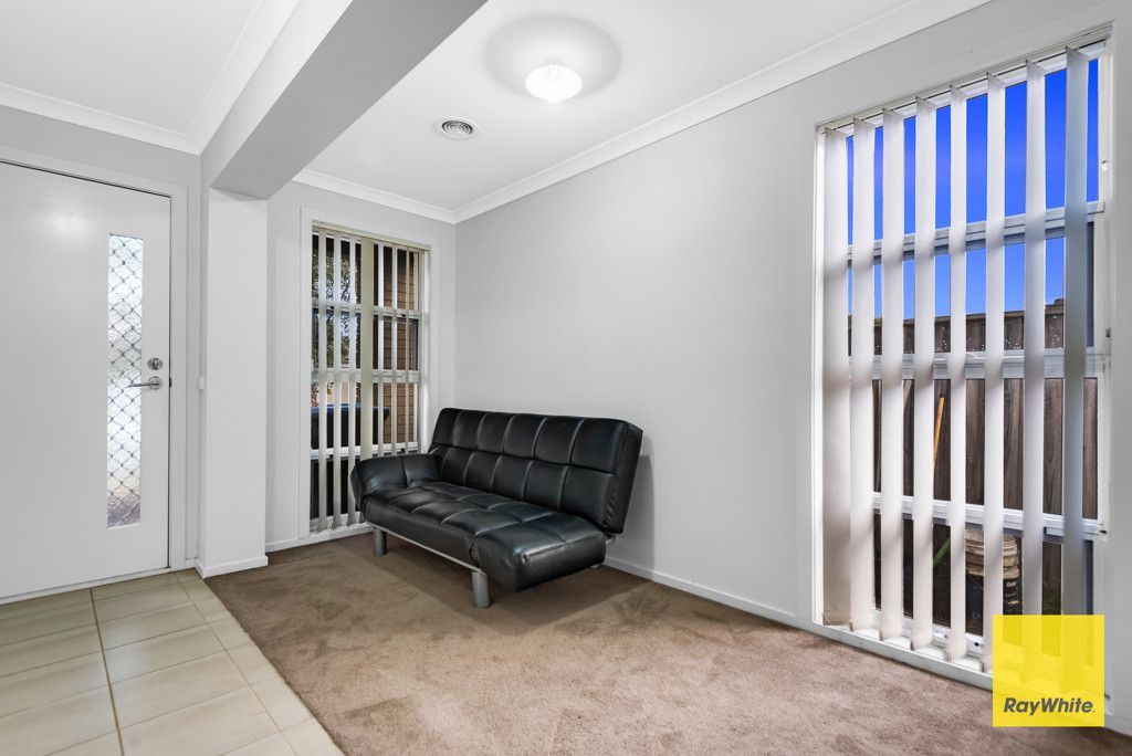 63 Hamish Drive — photo 3 of 15