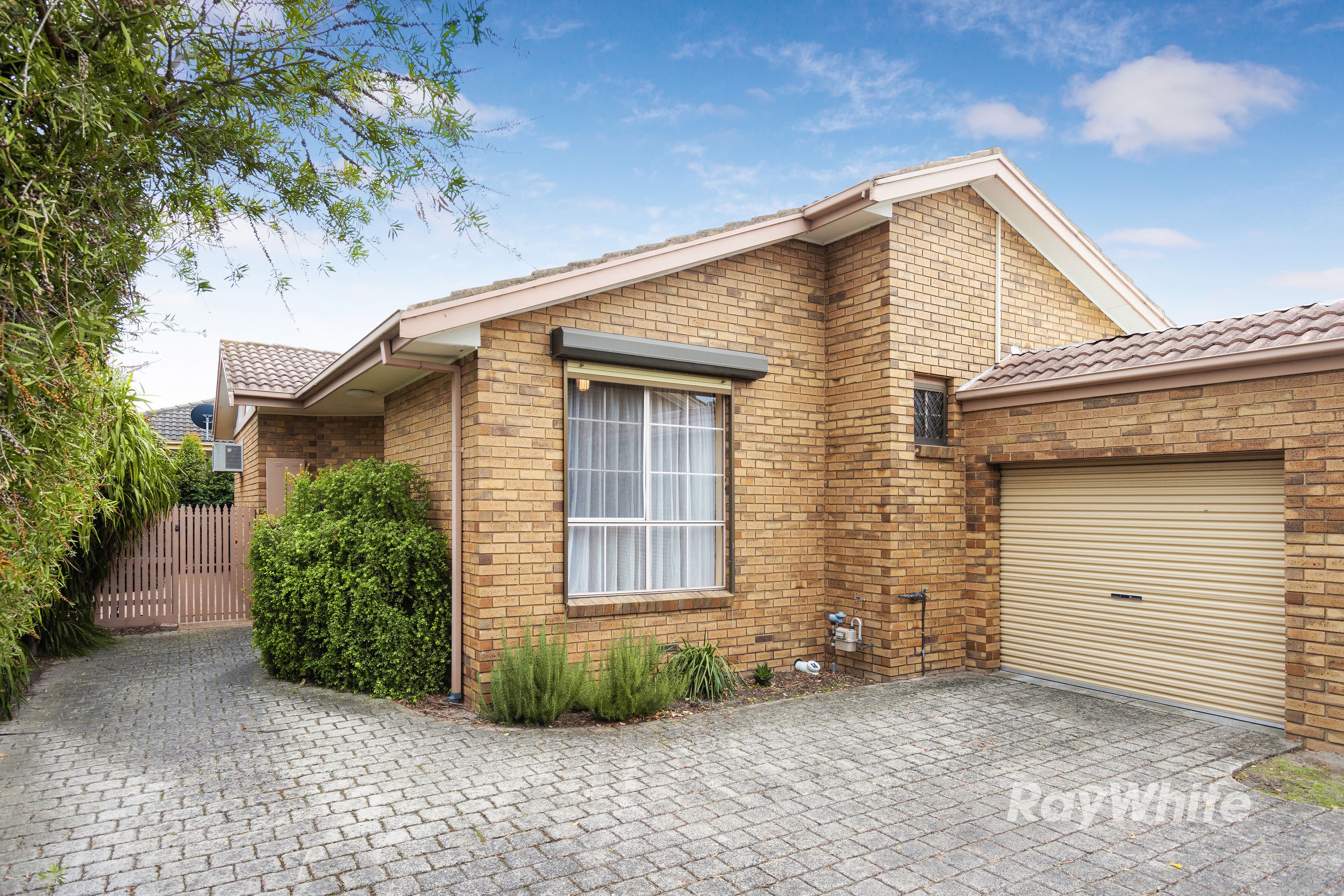 26 Coorigil Road, Carnegie VIC 3163