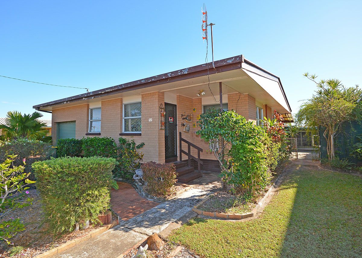 12 Edward Street, Urangan, QLD 4655