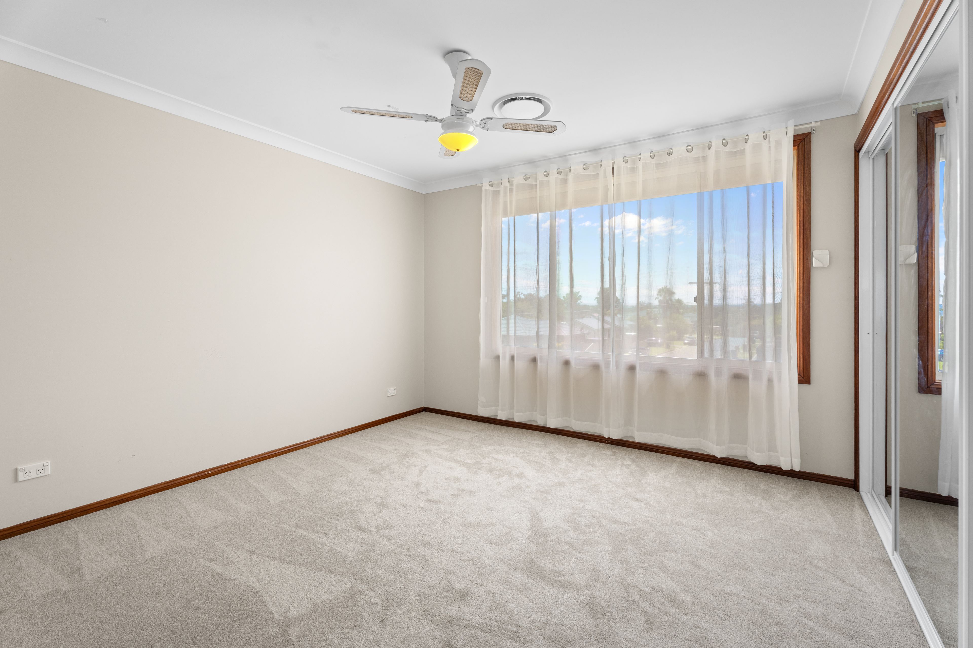 87 College Street, Cambridge Park, NSW