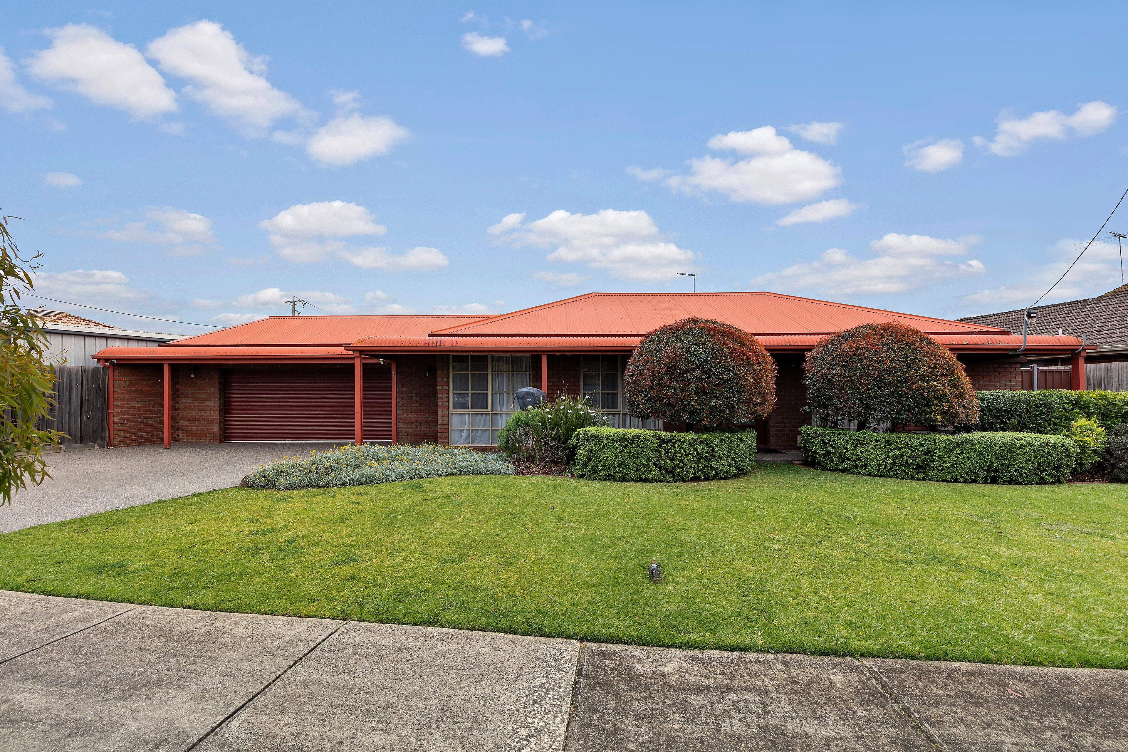 1 Allawah Court, Mill Park VIC 3082