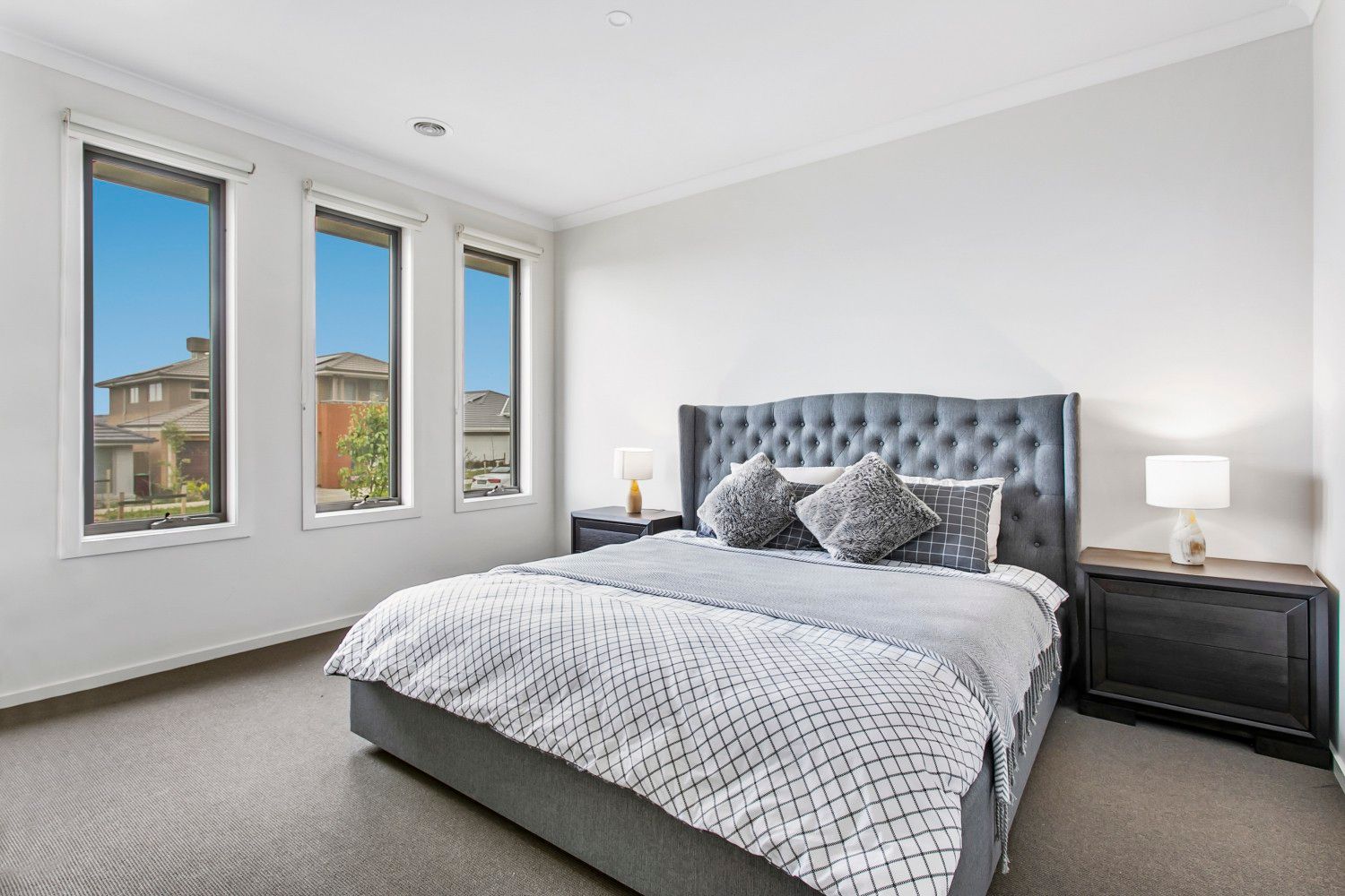 4 Beacon Drive — photo 8 of 10