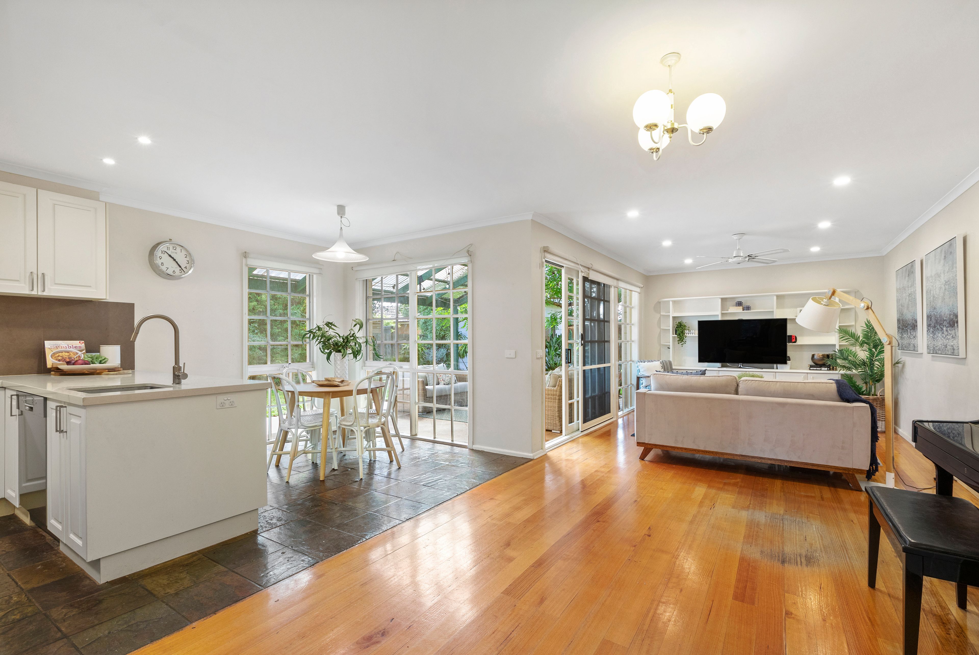14 Leon Street, Cheltenham, VIC 3192