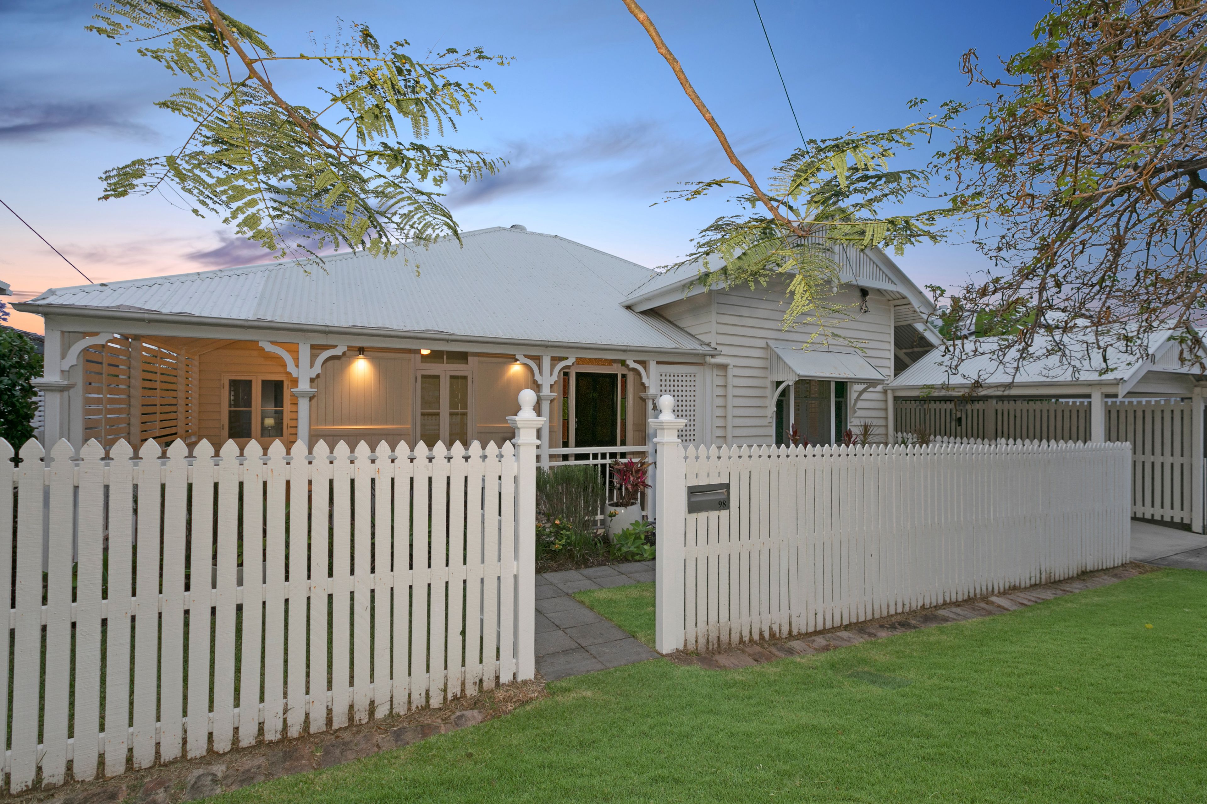 98 Bellevue Terrace, Clayfield, QLD 4011