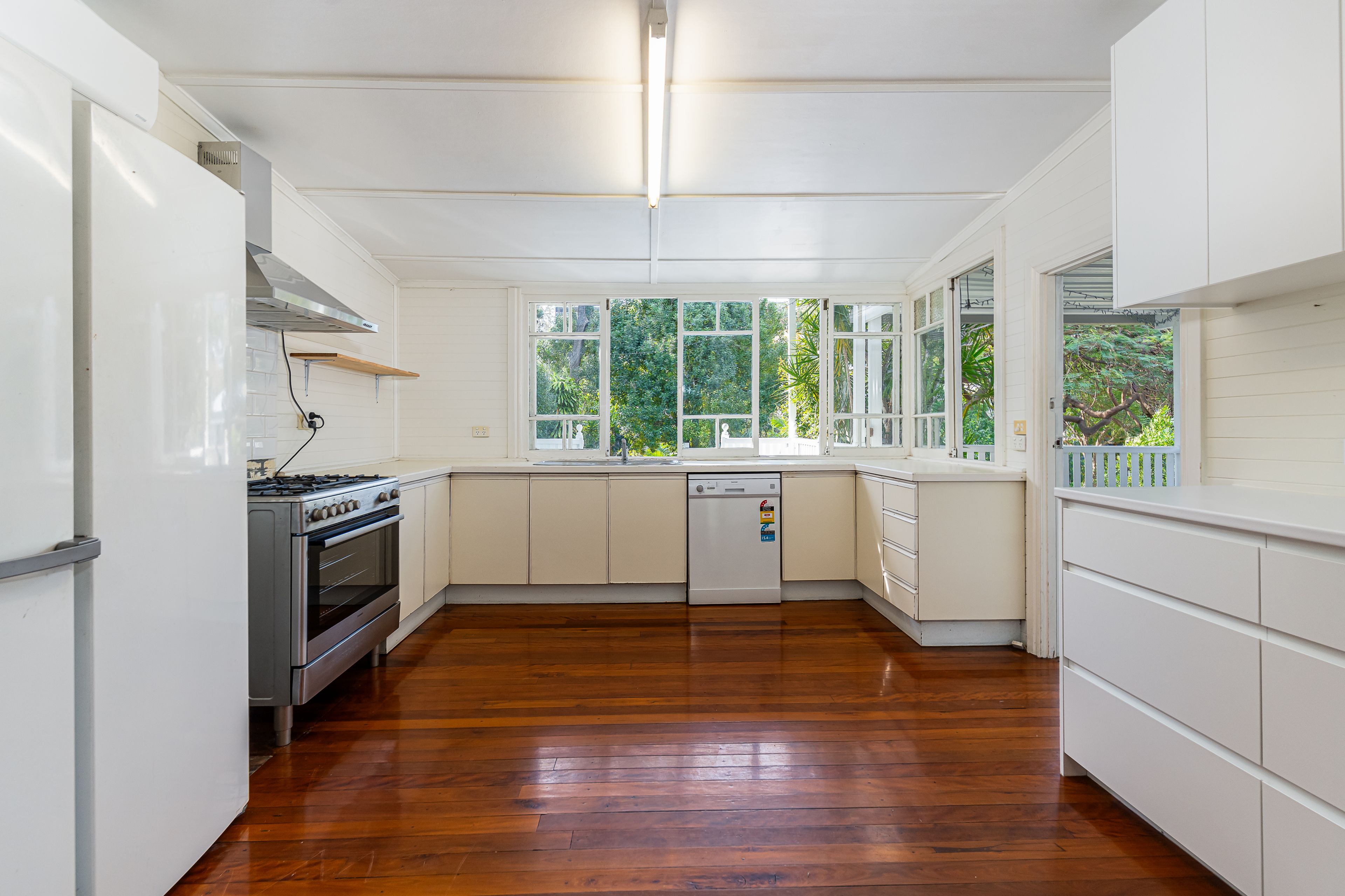 55 Bank Terrace — photo 4 of 13