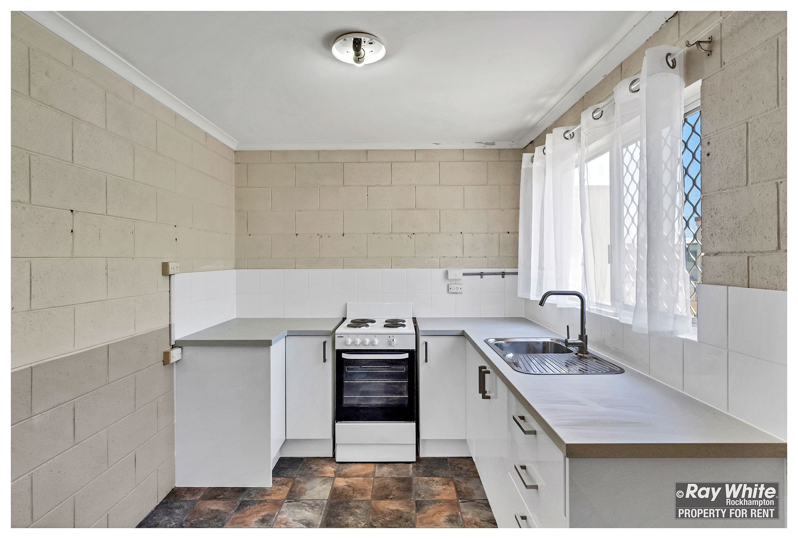 2/419 Campbell Street, Depot Hill, QLD 4700