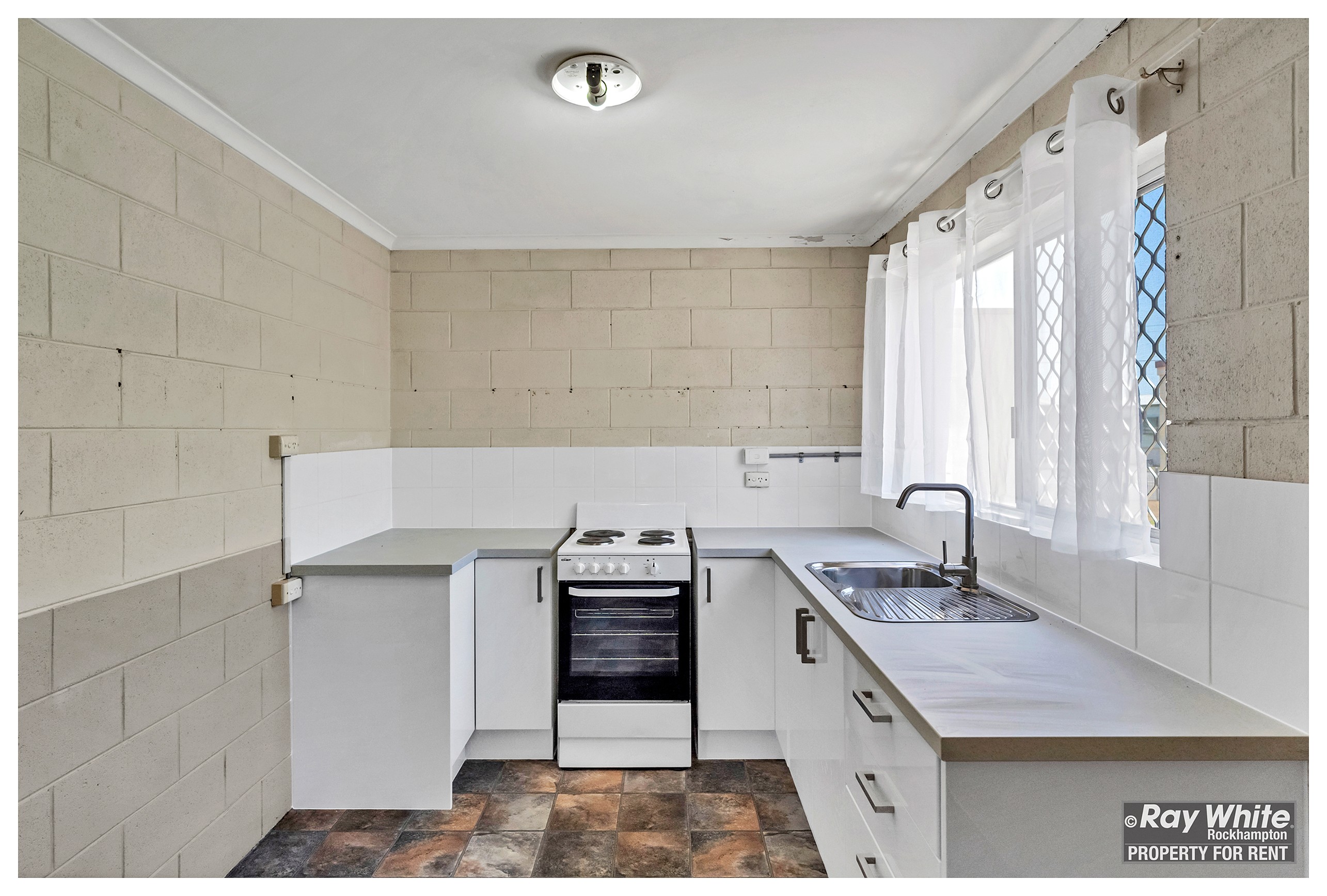 2/419 Campbell Street, Depot Hill, QLD 4700
