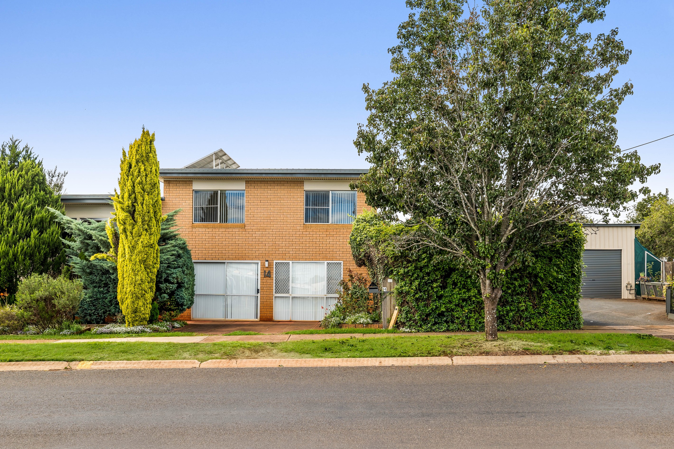 14 Yaldwyn Street, Harristown, QLD 4350