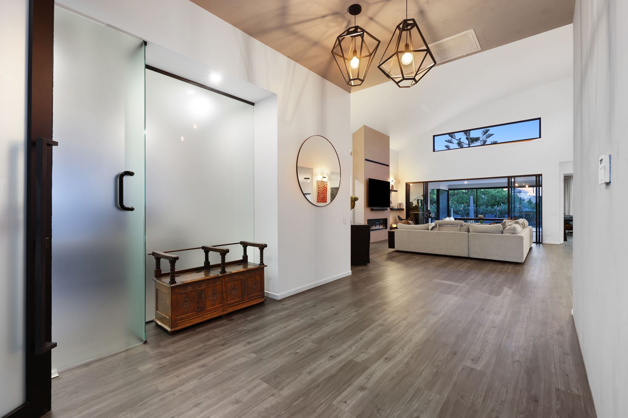 2029 The Circle — photo 19 of 24