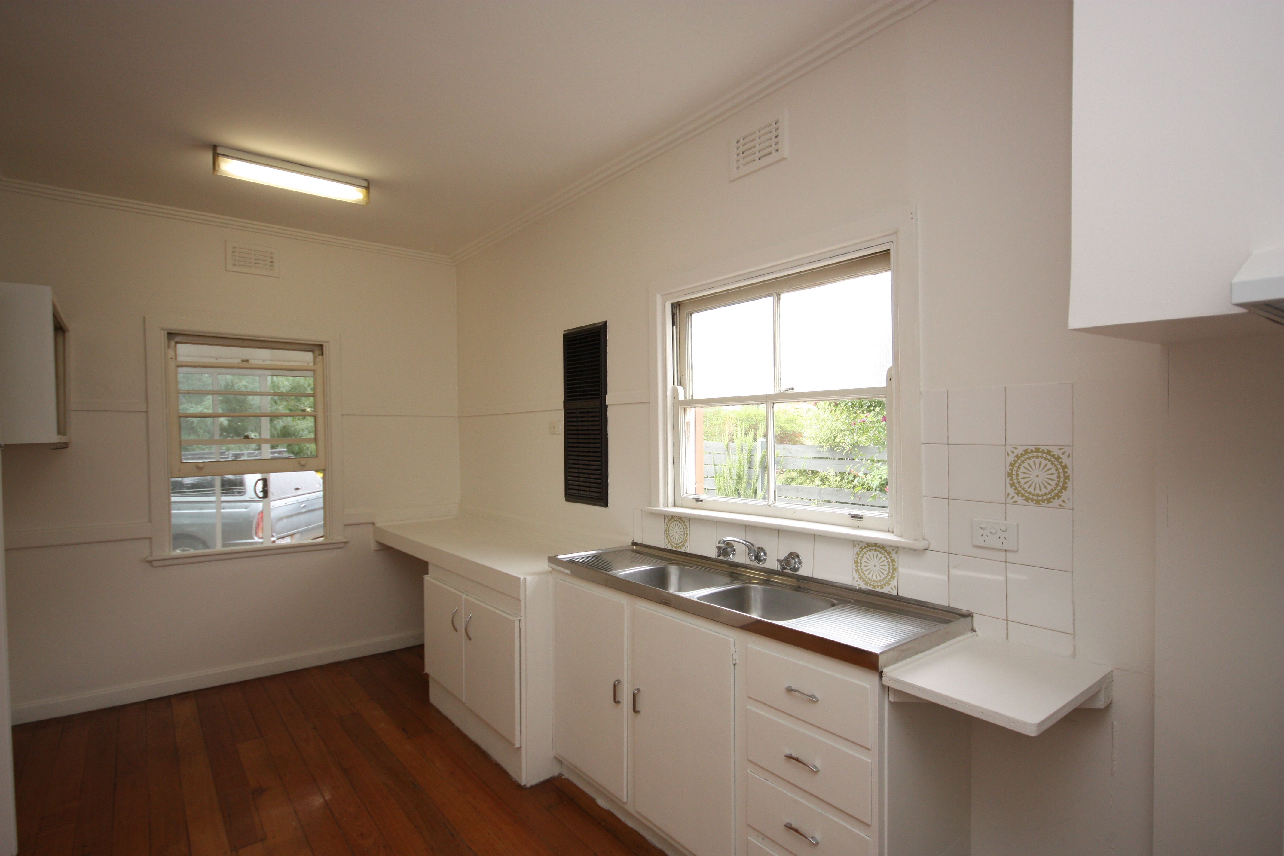 10 Elizabeth Street, Benalla, VIC 3672