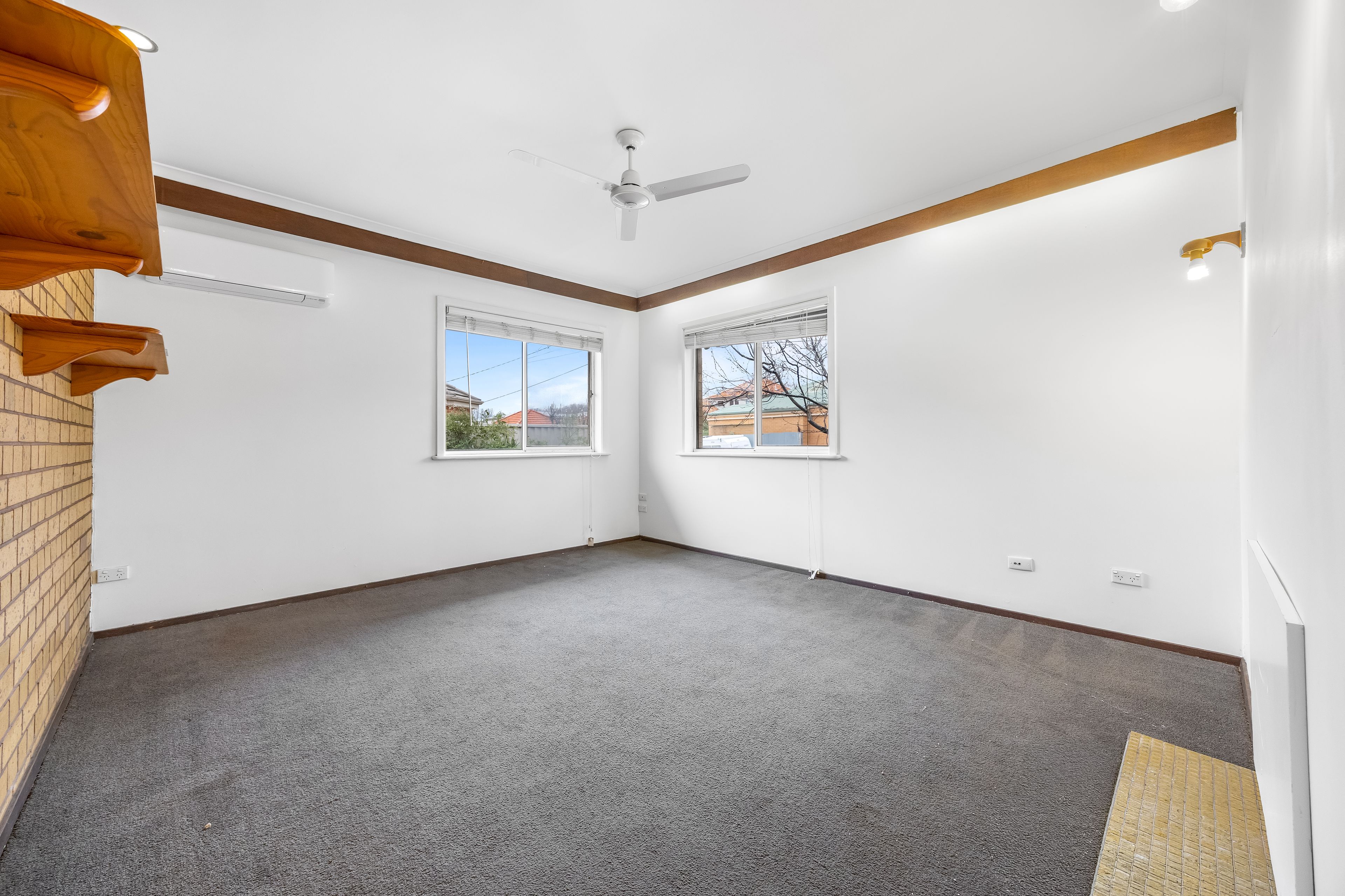 1/10 Lake Street, Lake Wendouree, VIC 3350