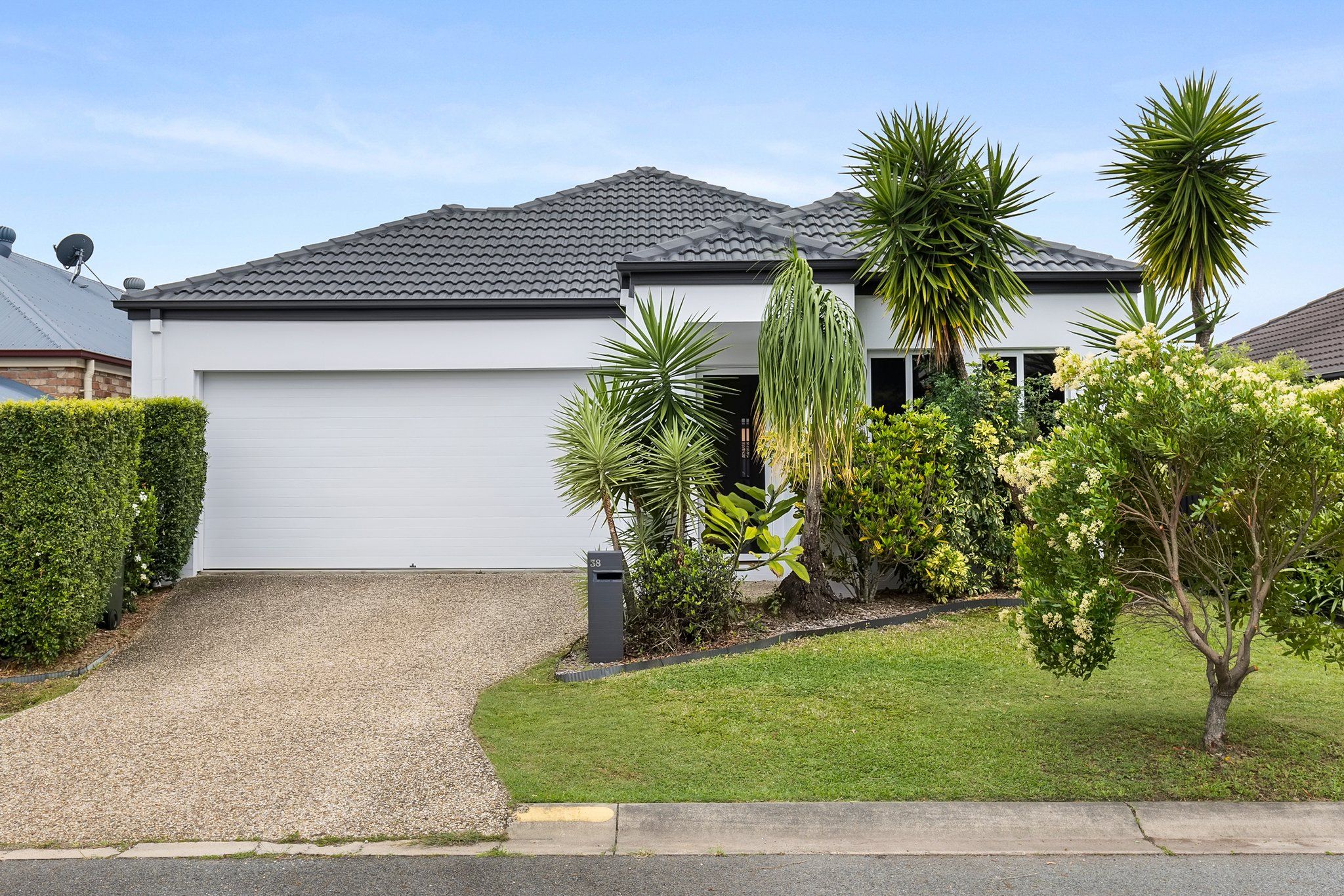 38 Palma Crescent, Varsity Lakes, QLD 4227