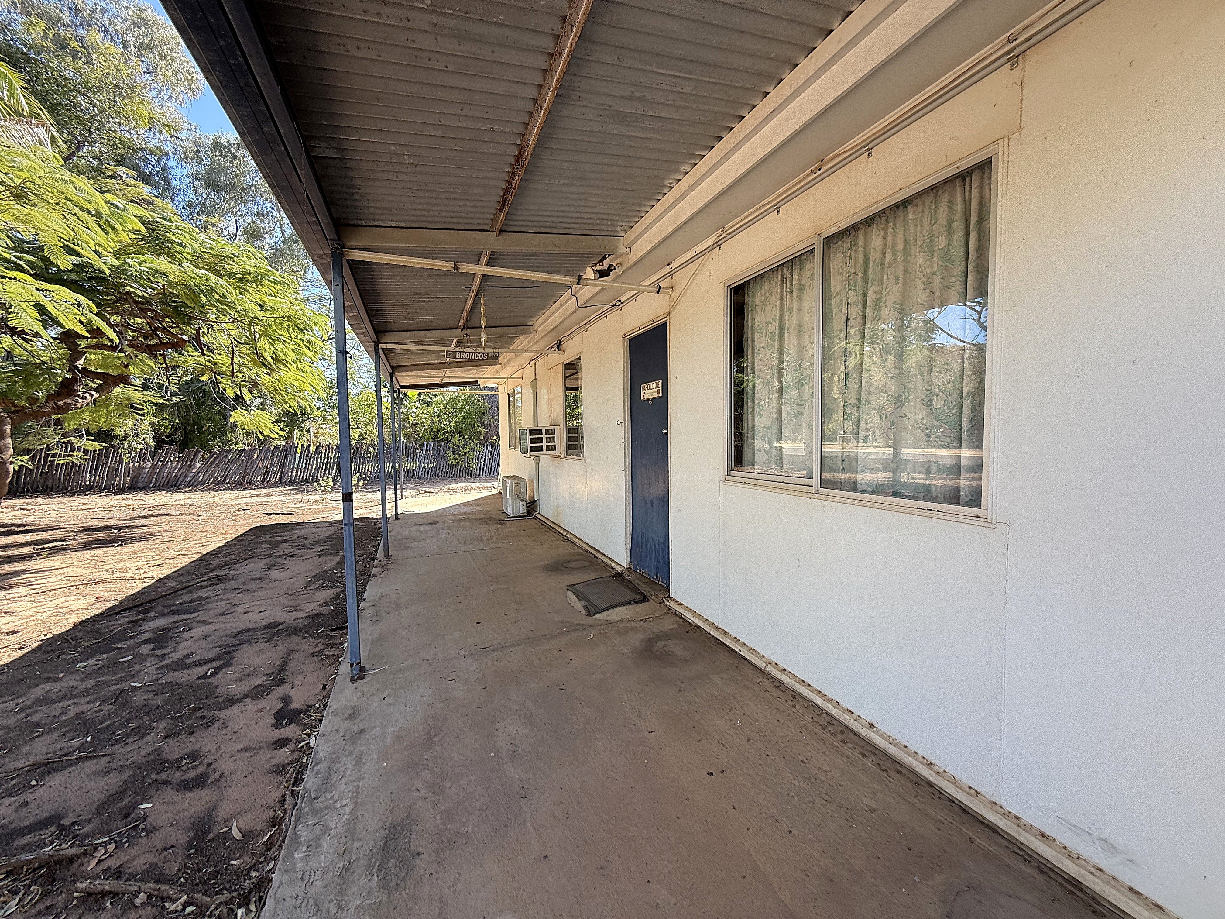 6 Elm Street, Barcaldine, QLD 4725