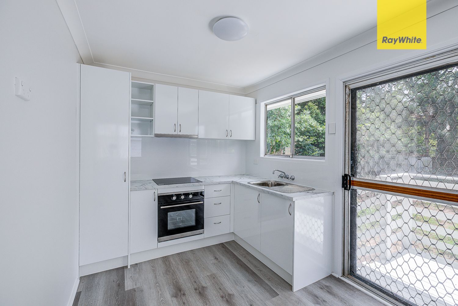 27 Camelia Avenue, Logan Central, QLD 4114