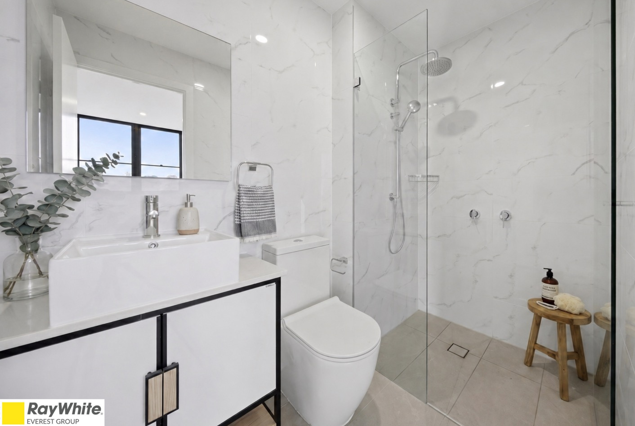 1 Zoe Place — photo 8 of 11