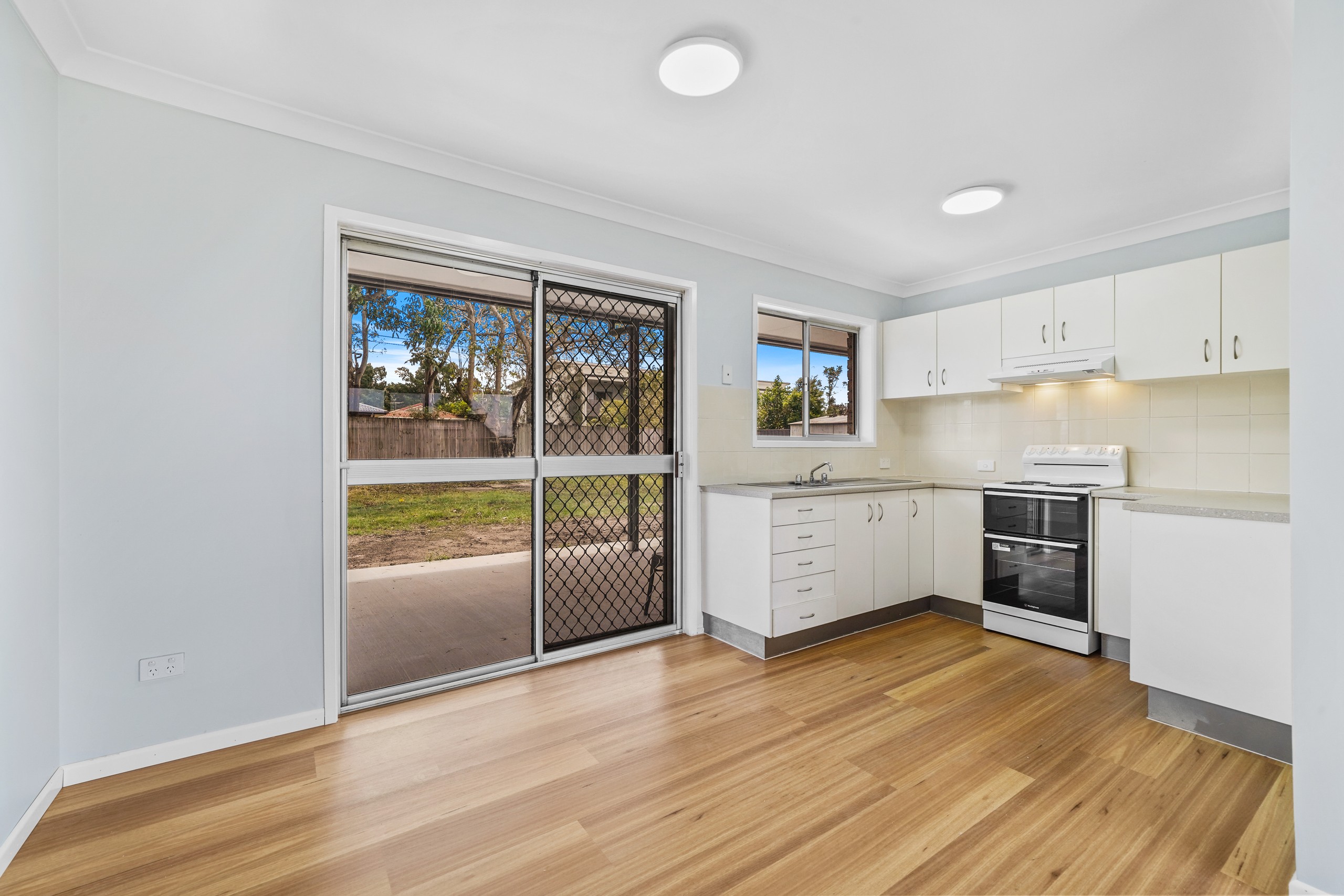 16 Cotswold Street, Mount Warren Park, QLD 4207