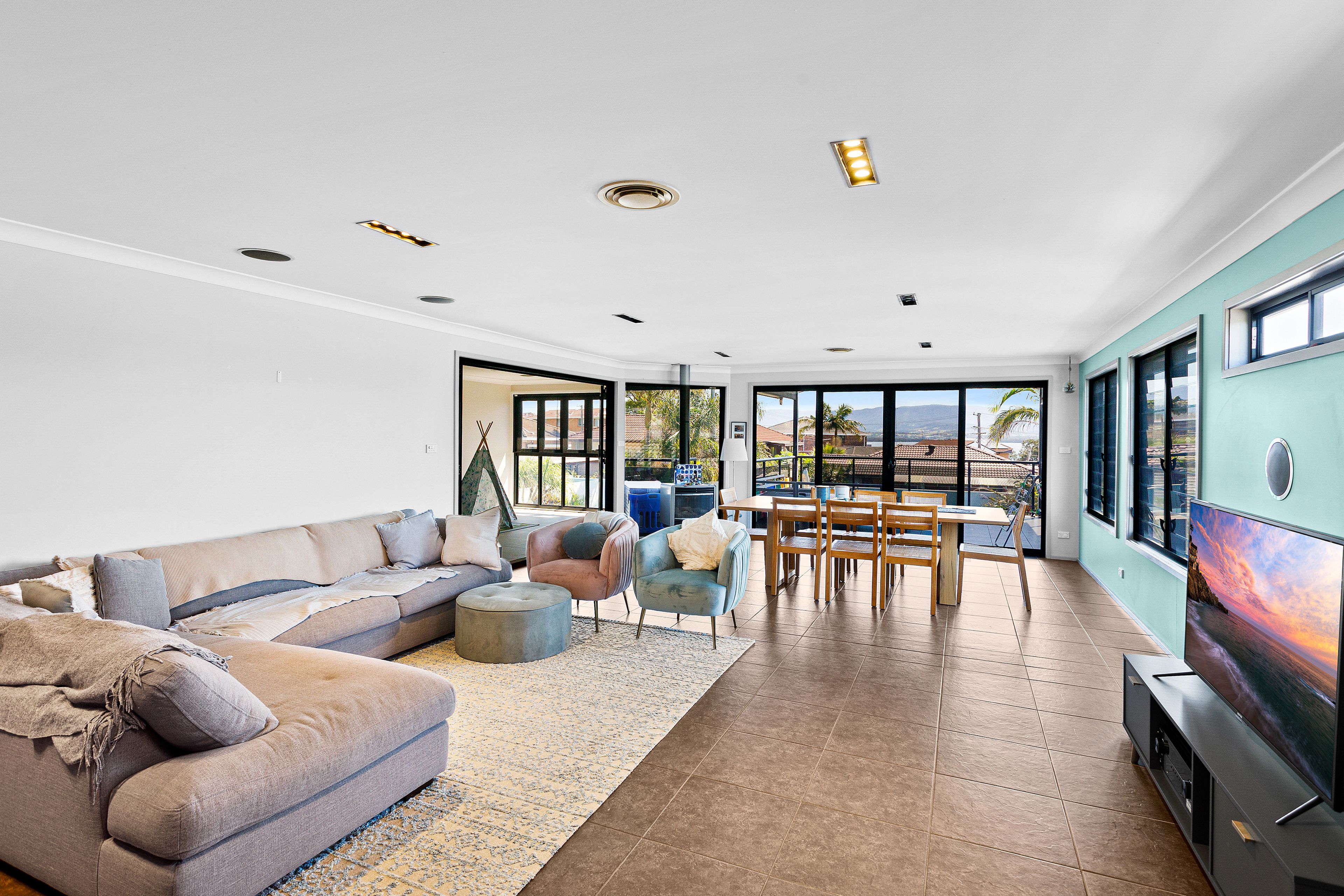 10 Hayes Avenue, Mount Warrigal, NSW 2528 Sold House Ray White