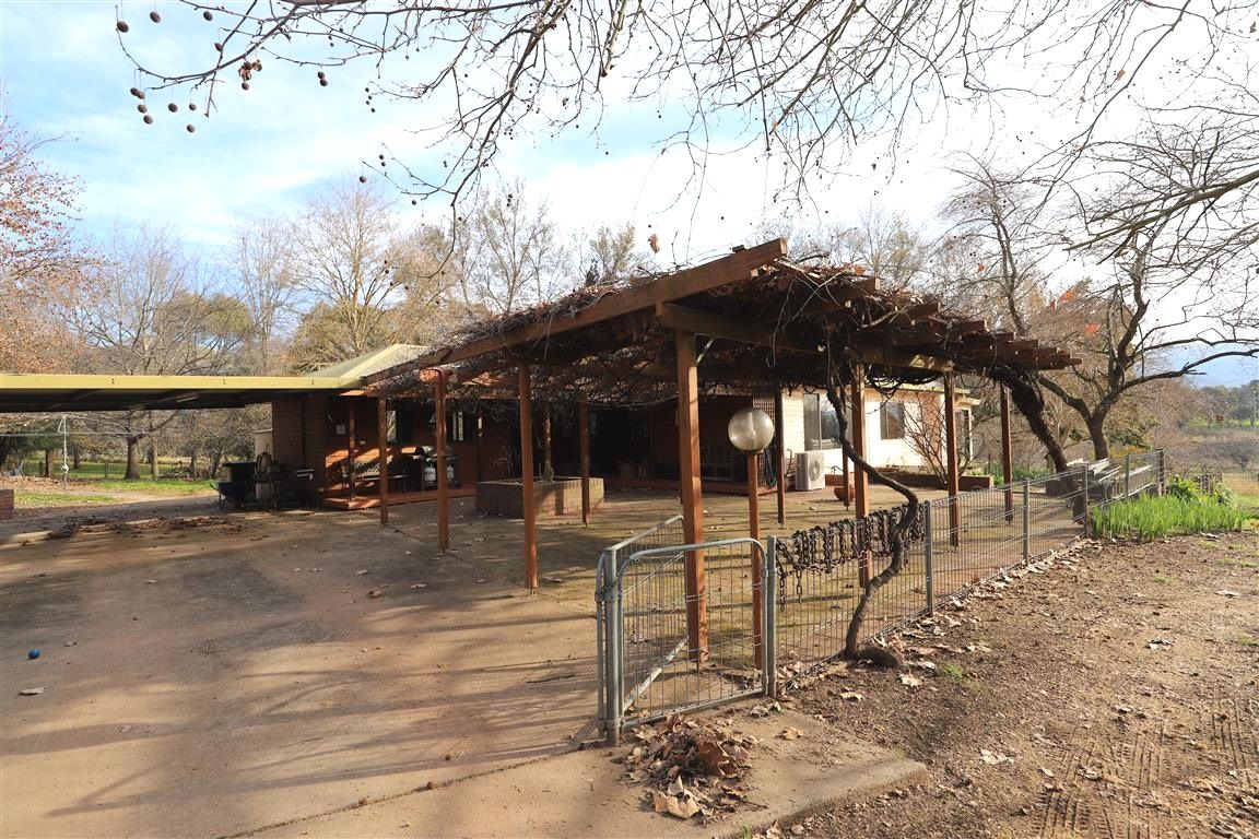 "Brookdale" 1015 Snowy Mountains Highway, Wermatong, Tumut, NSW 2720