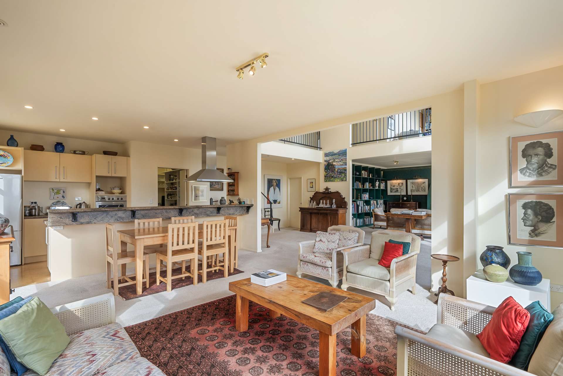 142 Winara Avenue photo 8