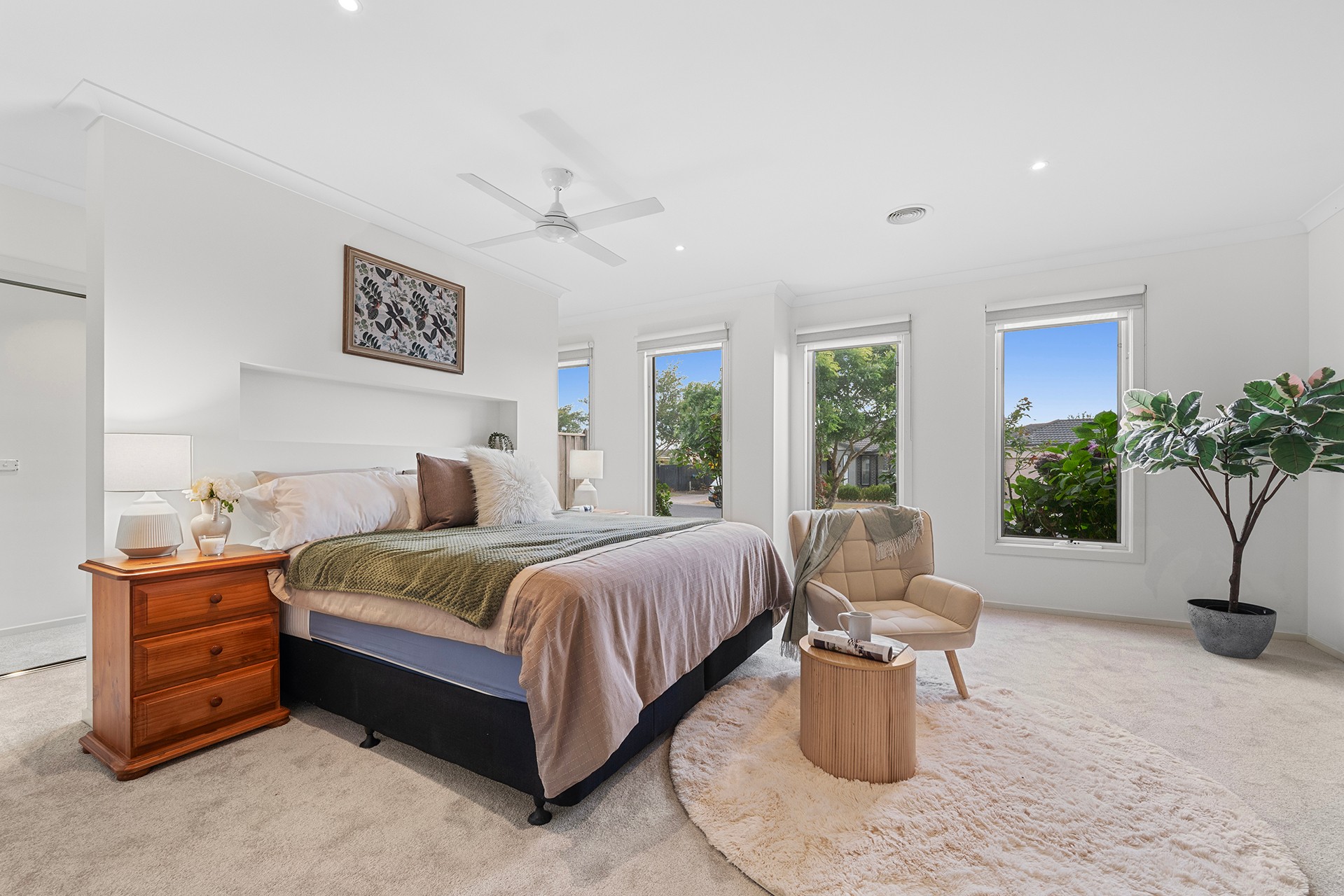 8 Blue Peppermint Court, Lyndhurst, VIC 3975