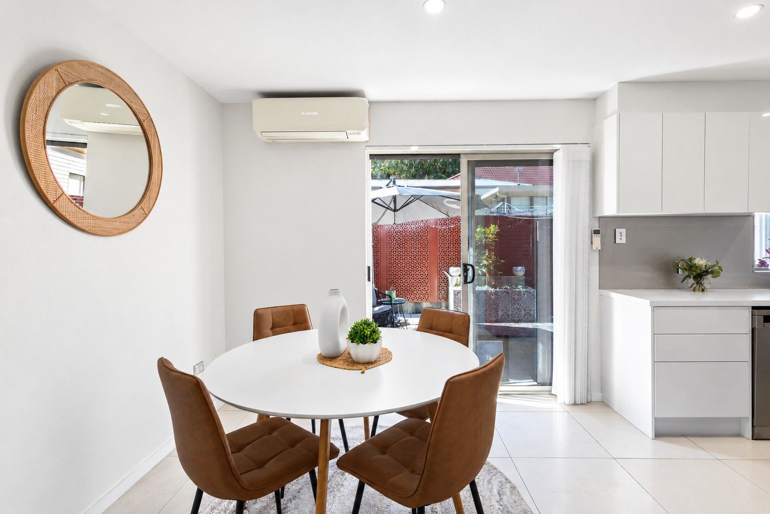 2/10 Marr Street — photo 4 of 11