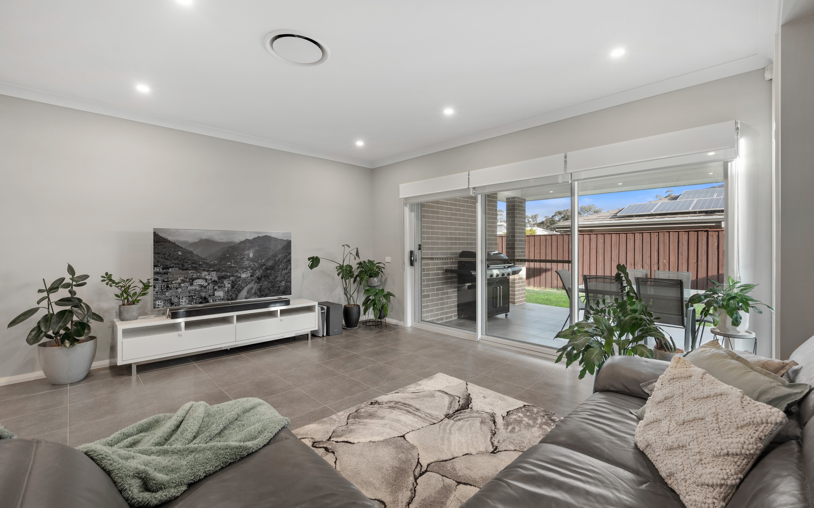 70 Atlantic Boulevard, Glenfield, NSW 2167