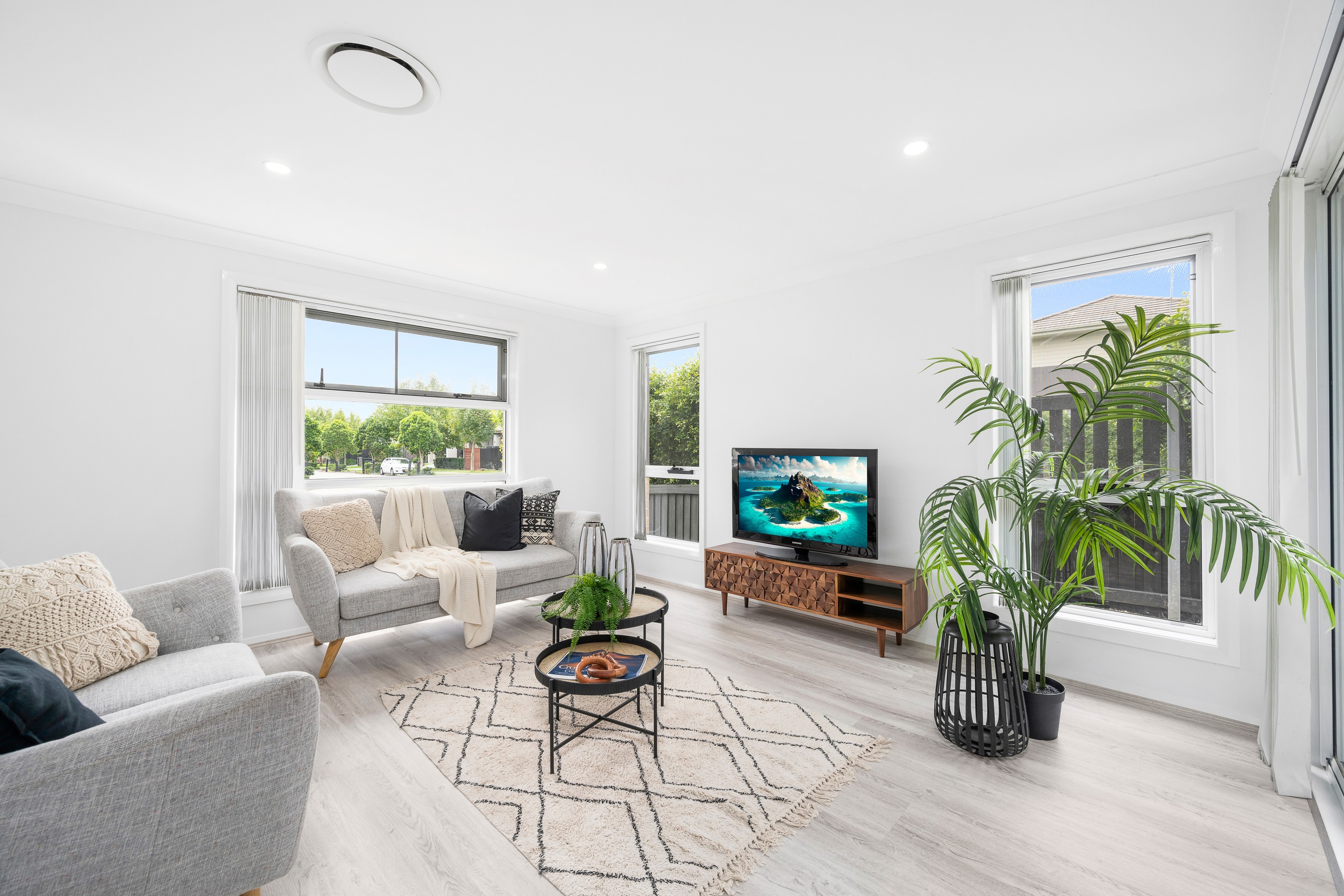 6 Riceflower Drive, Denham Court, NSW 2565