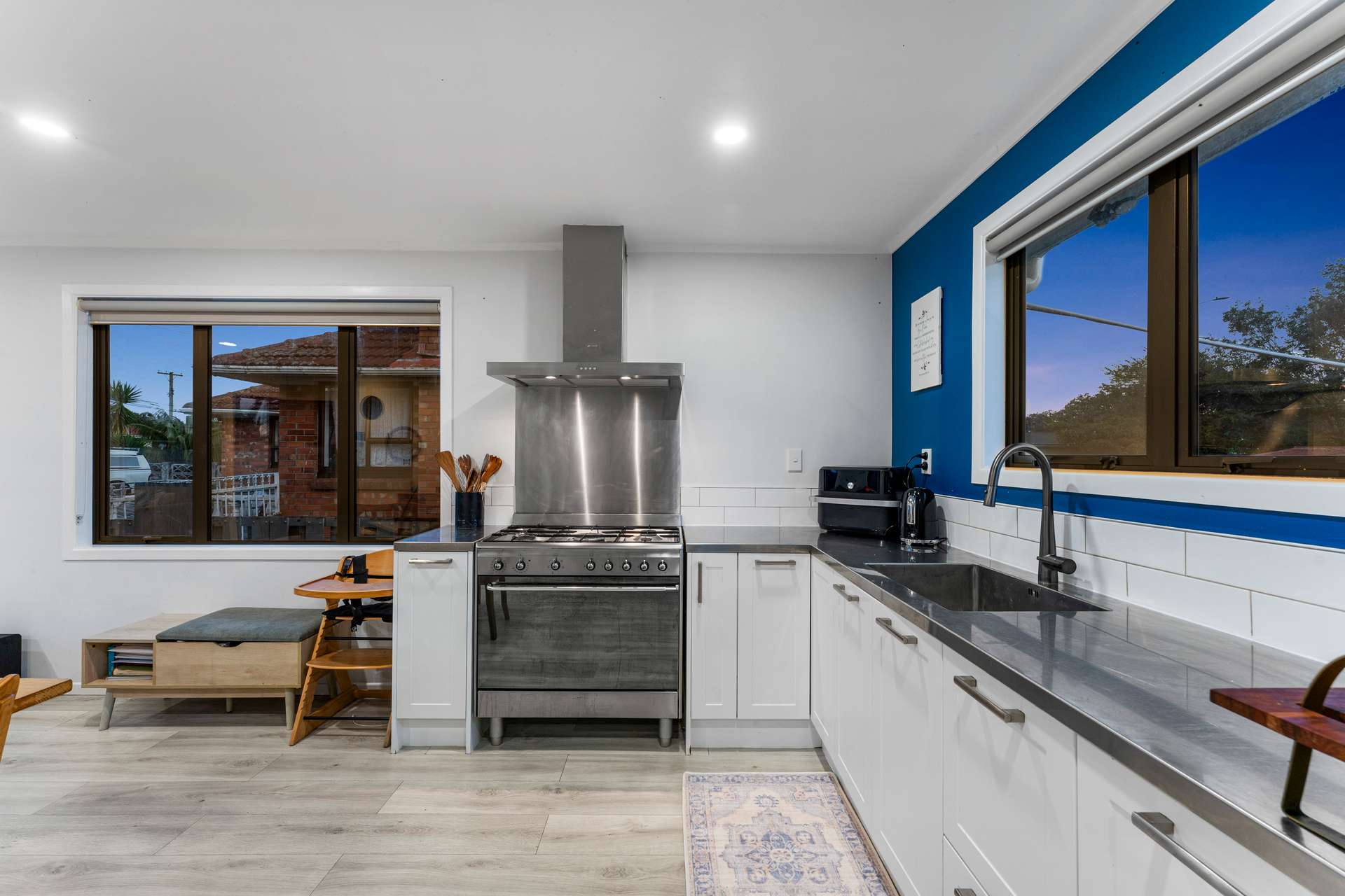 42 Harwood Crescent photo 10