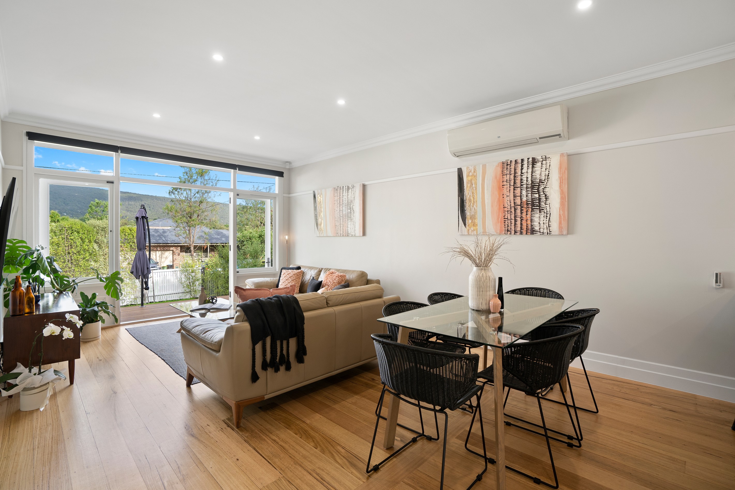 1/2 Stradbroke Road, Boronia, VIC 3155