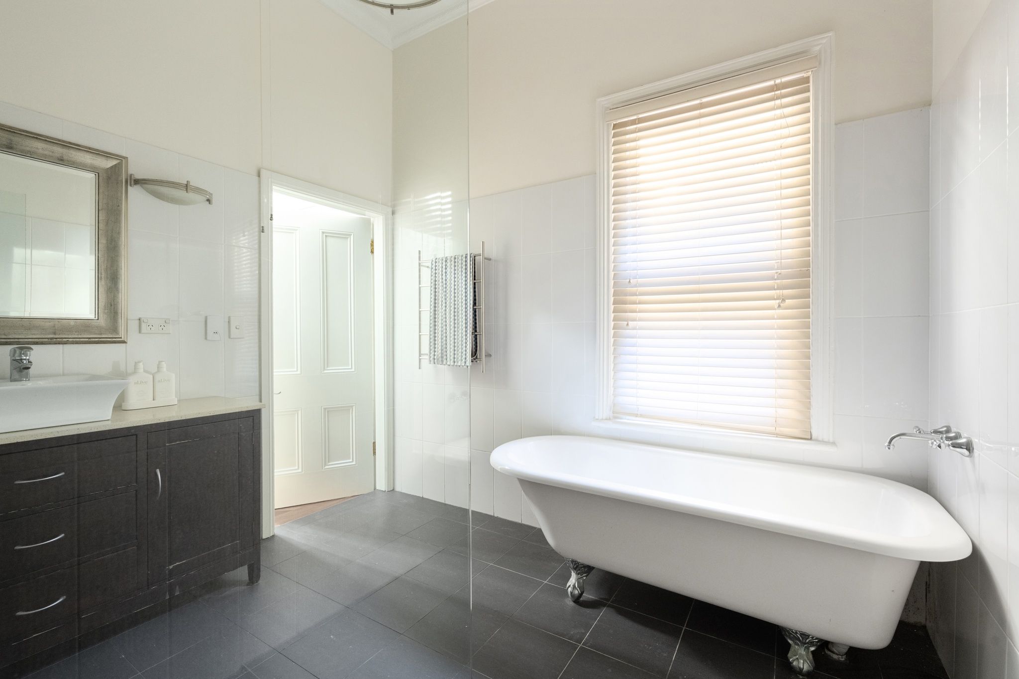 5 Lower Boyle Street — photo 15 of 19