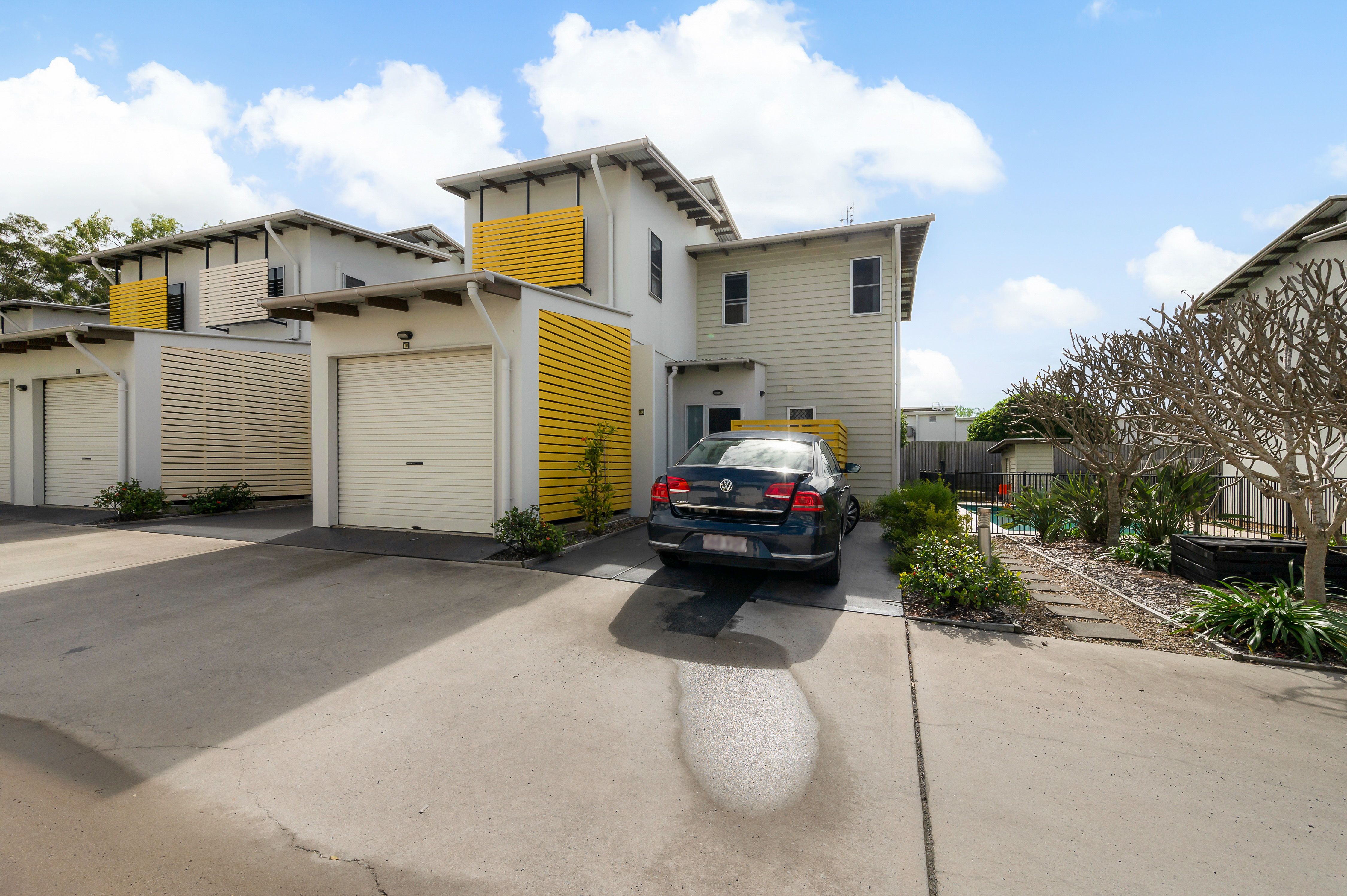 10/10 Nothling Street — photo from Ray White Gladstone