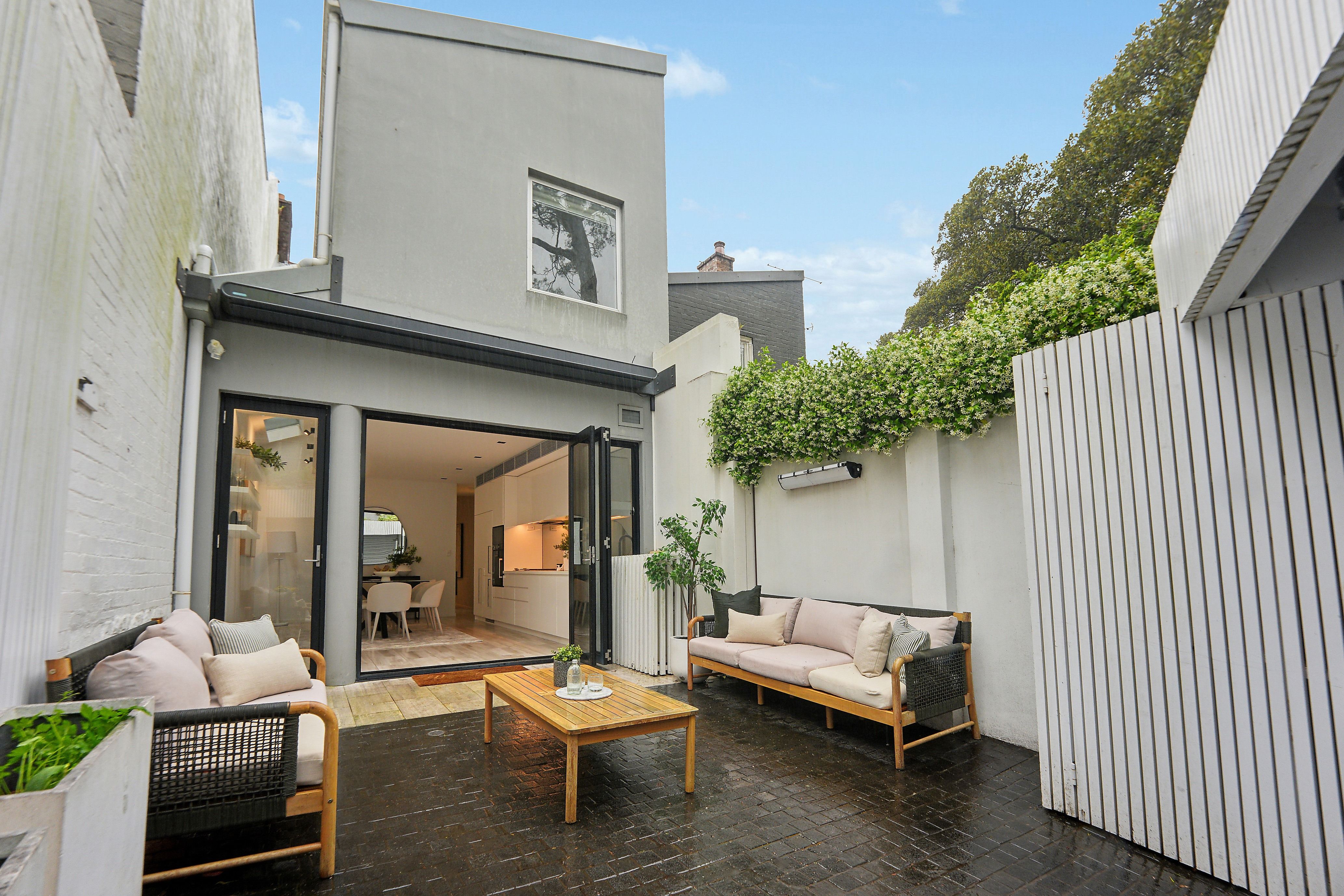 8 Dillon Street — photo 5 of 8