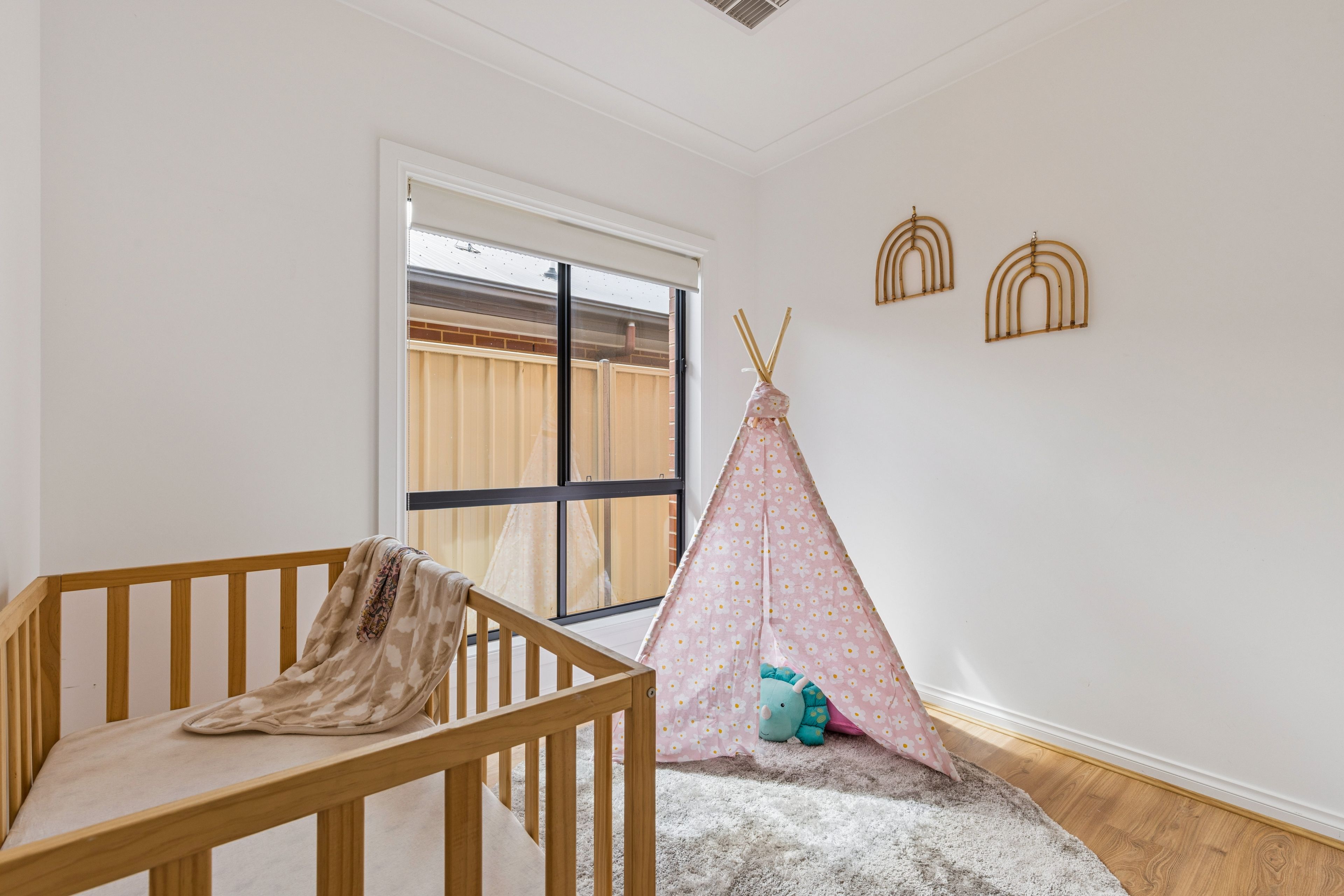 1B Moonya Avenue — photo 9 of 12