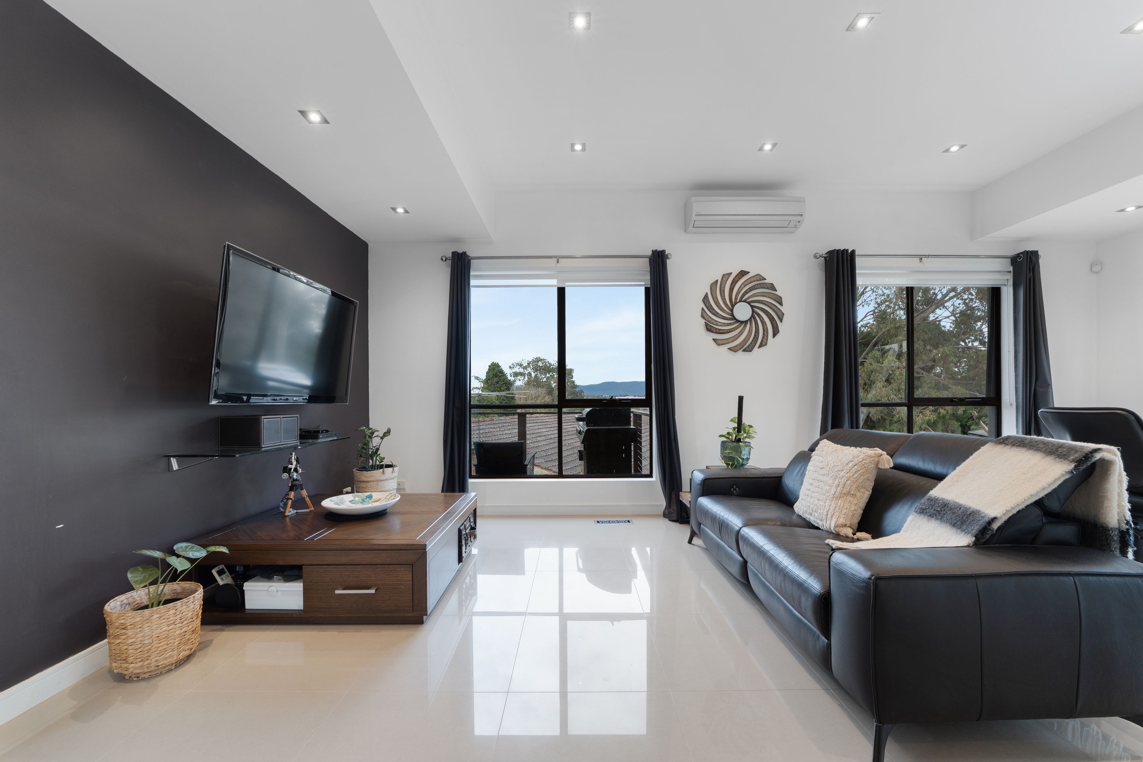1 Summerhill Avenue — photo 8 of 22