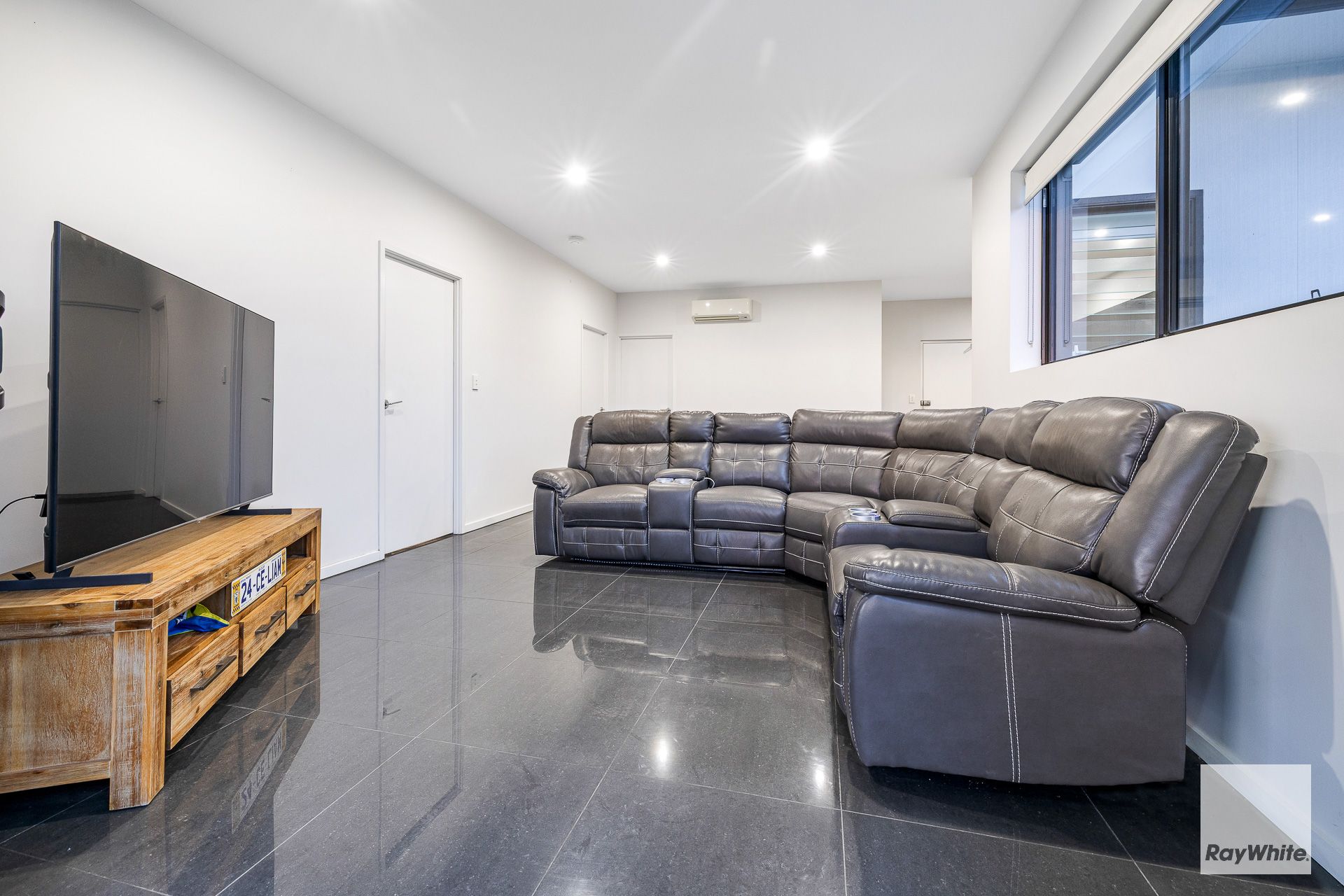 5/47 Dickenson Street — photo 4 of 17