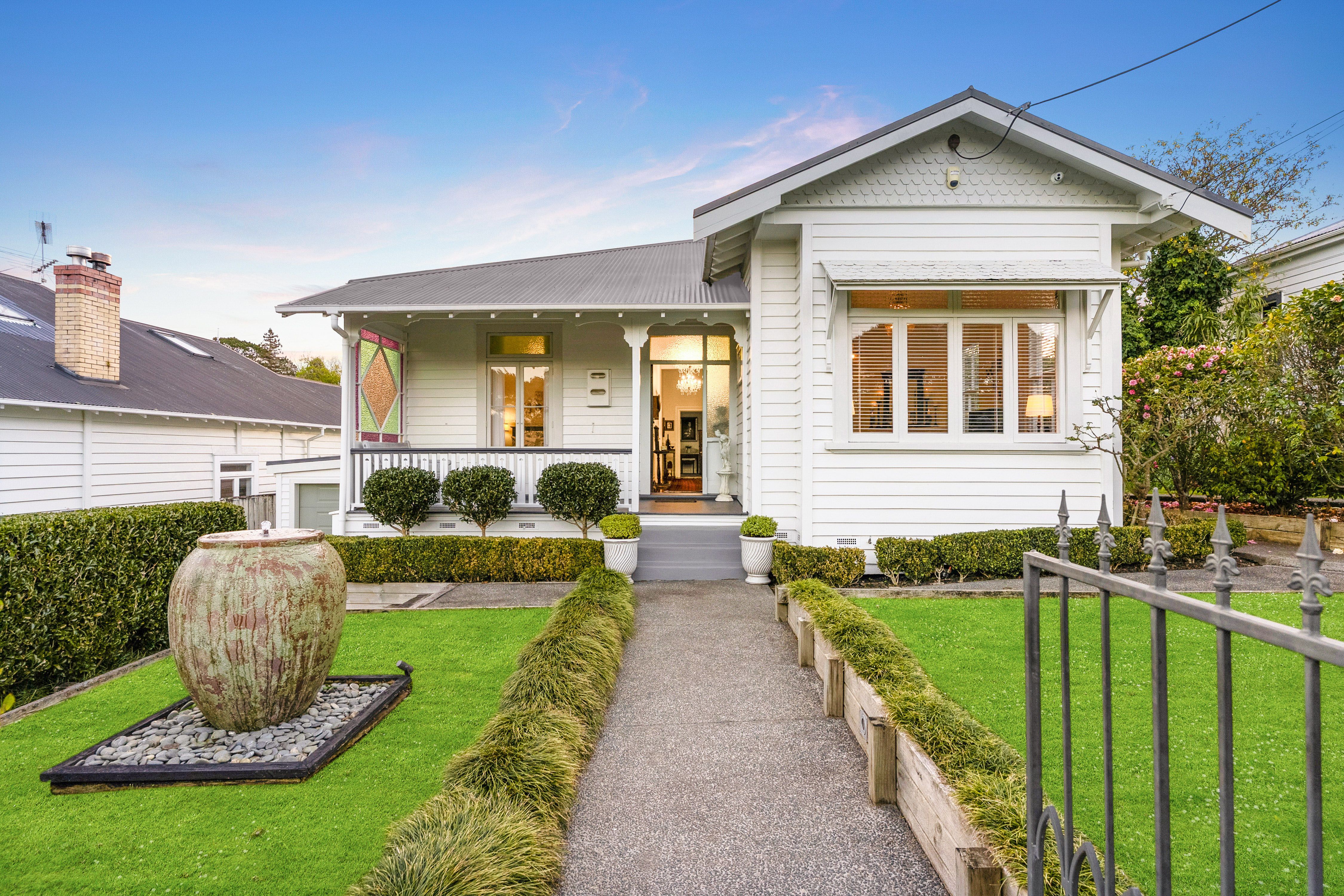 59 Huka Road, Birkenhead, North Shore City 0626 - Sold House - Ray ...