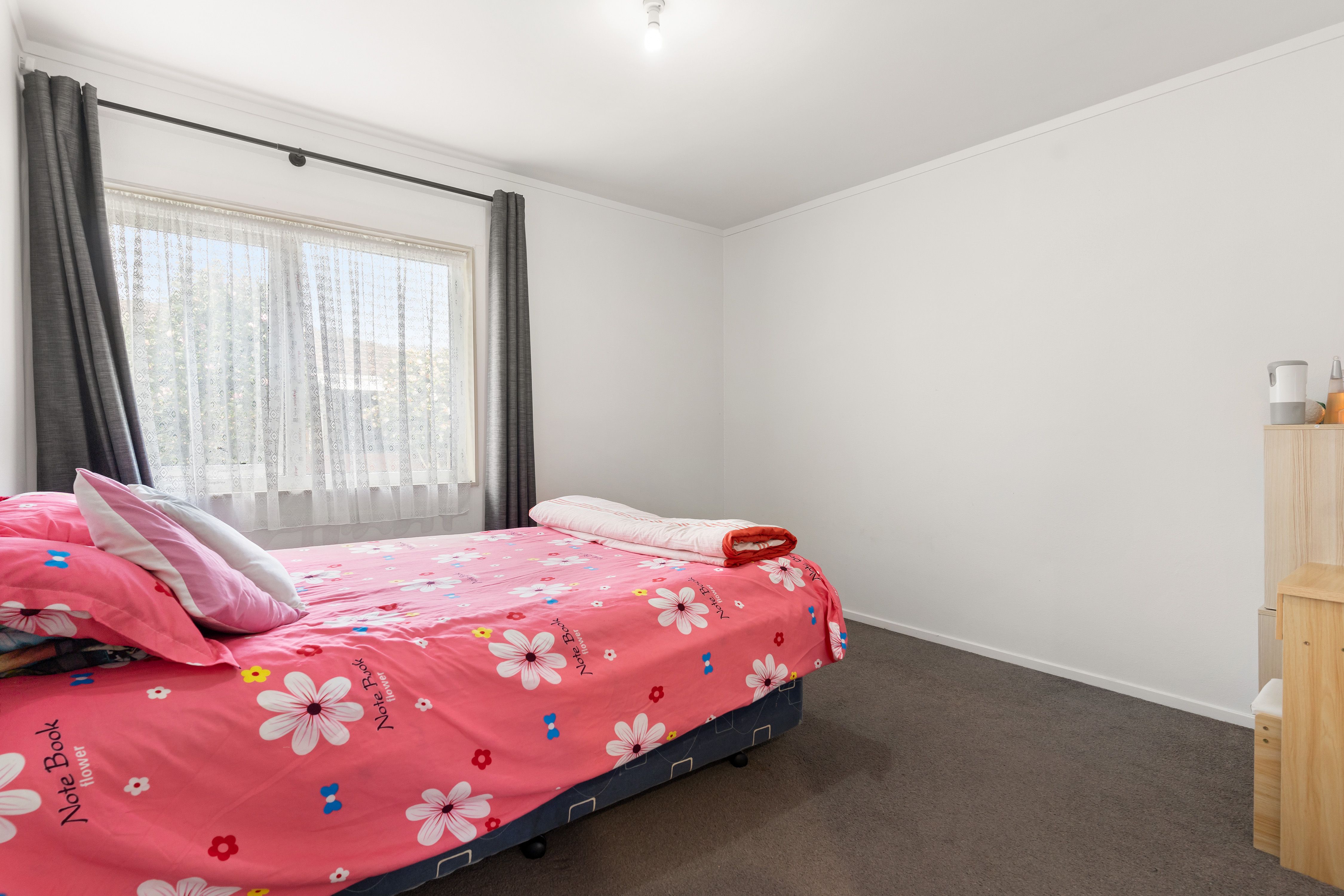 2/17 Poinsettia Place, Henderson, Waitakere City