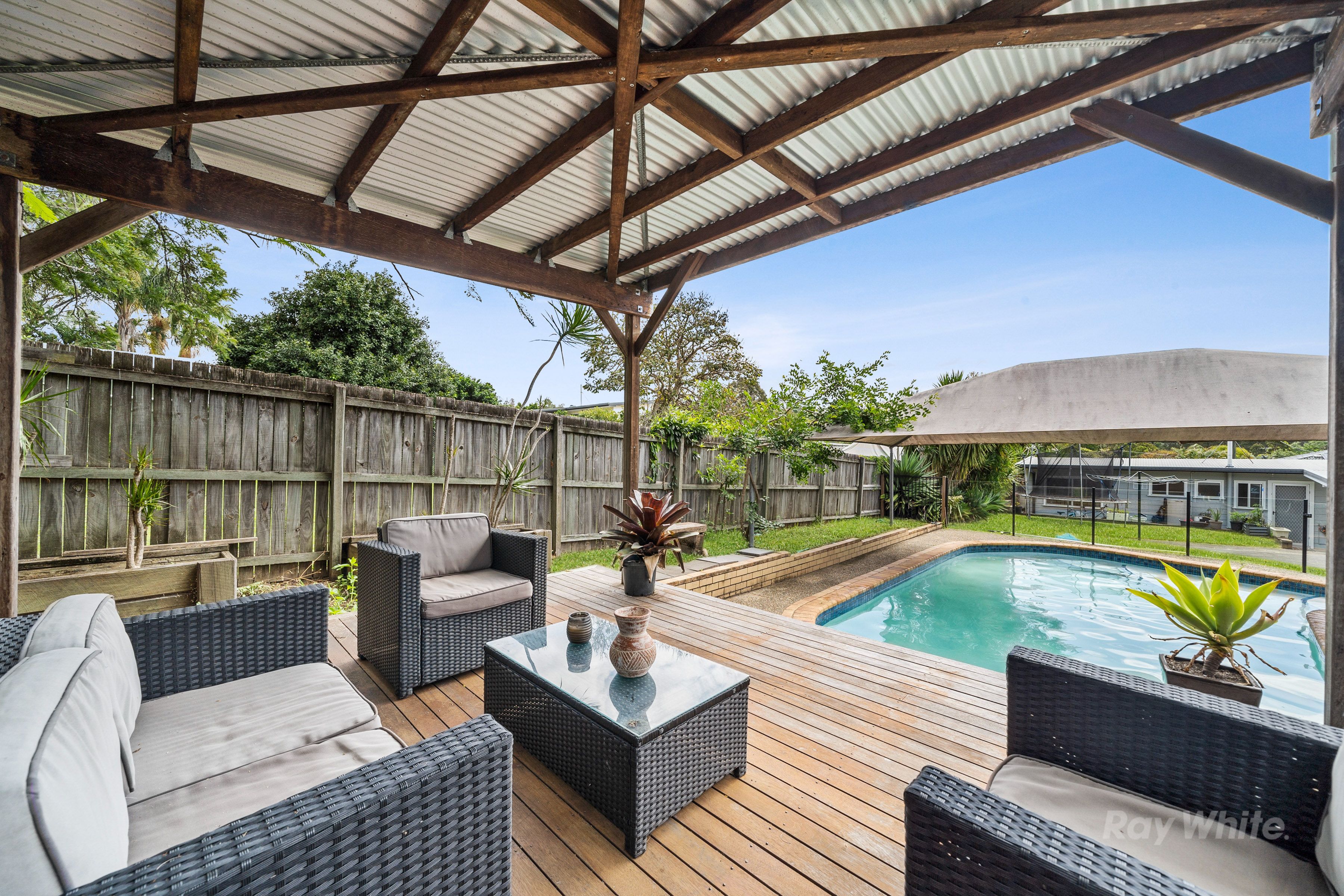 9 Meadow Crescent, Beenleigh, QLD 4207